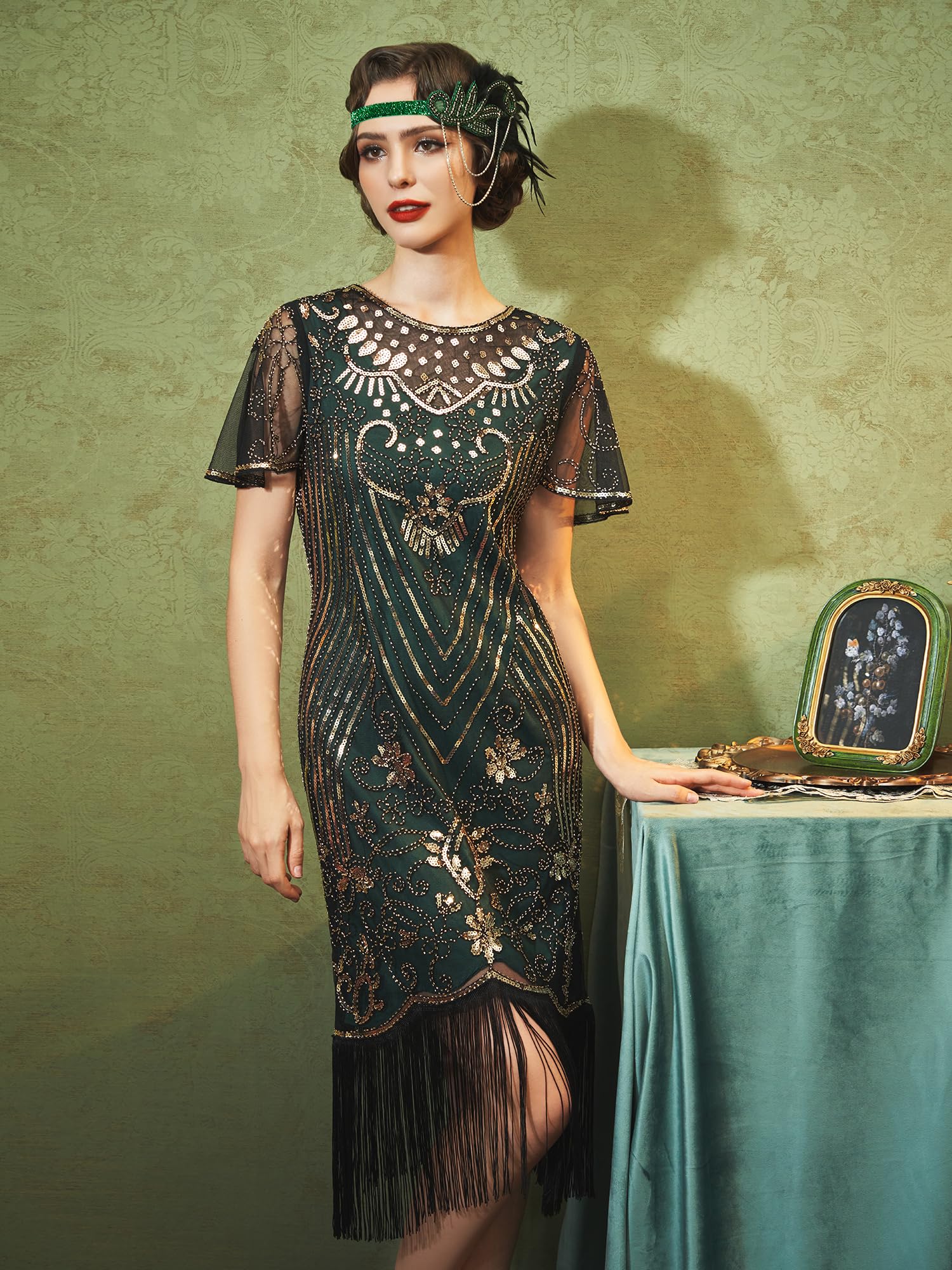 Vintage 1920s Flapper Dresses for Women - Roaring 20s Gatsby Style Sleeve Dress with Crew Neck | Perfect for Harlem Nights, Themed Parties & Costume Events