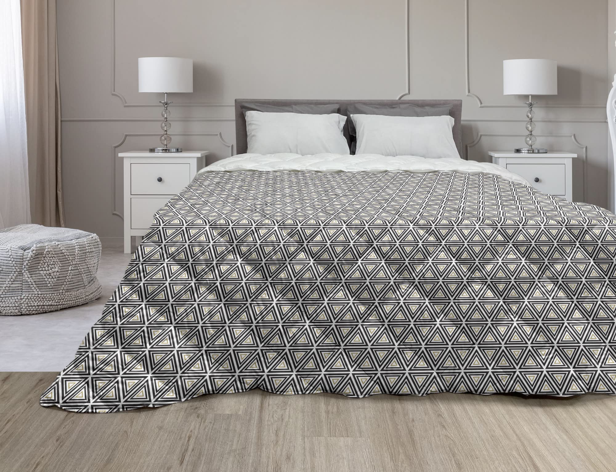 Ambesonne King Size Geometric Down Alternative Comforter - Abstract Vintage Triangular Design, Victorian Renaissance Style, All Season Microfiber Quilt in Charcoal Grey, White & Khaki - Perfect for Master Bedroom, Guest Room & Cozy Home Decor