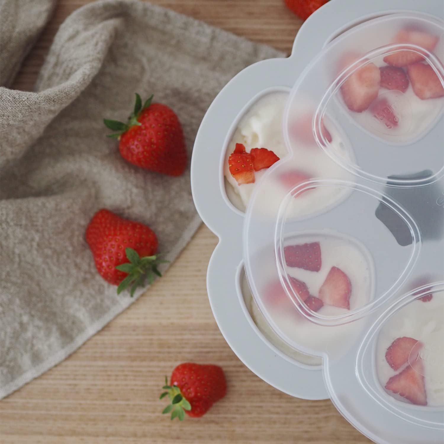 BEABA Premium Silicone Baby Food Freezer Tray with Clip-On Lid - 3oz BPA-Free Ice Cube Tray for Homemade Puree Storage | Made in Italy | Perfect for Meal Prep, Breastmilk & Baby Food Portioning
