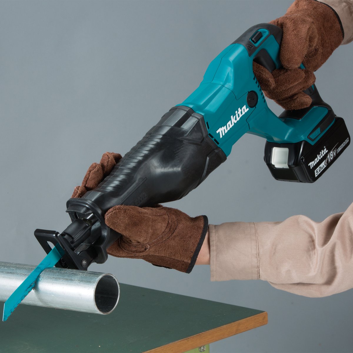 18V LXT Lithium-Ion Cordless Reciprocating Saw - Powerful & Lightweight for Wood Cutting, Metal Cutting, and DIY Home Improvement Projects