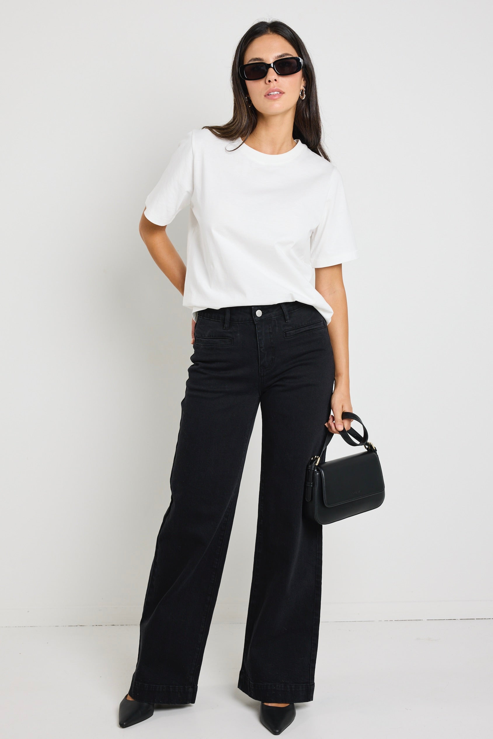 Black High Waist Wide Leg Jeans with Pockets for Women - Comfortable Concert & Casual Wear