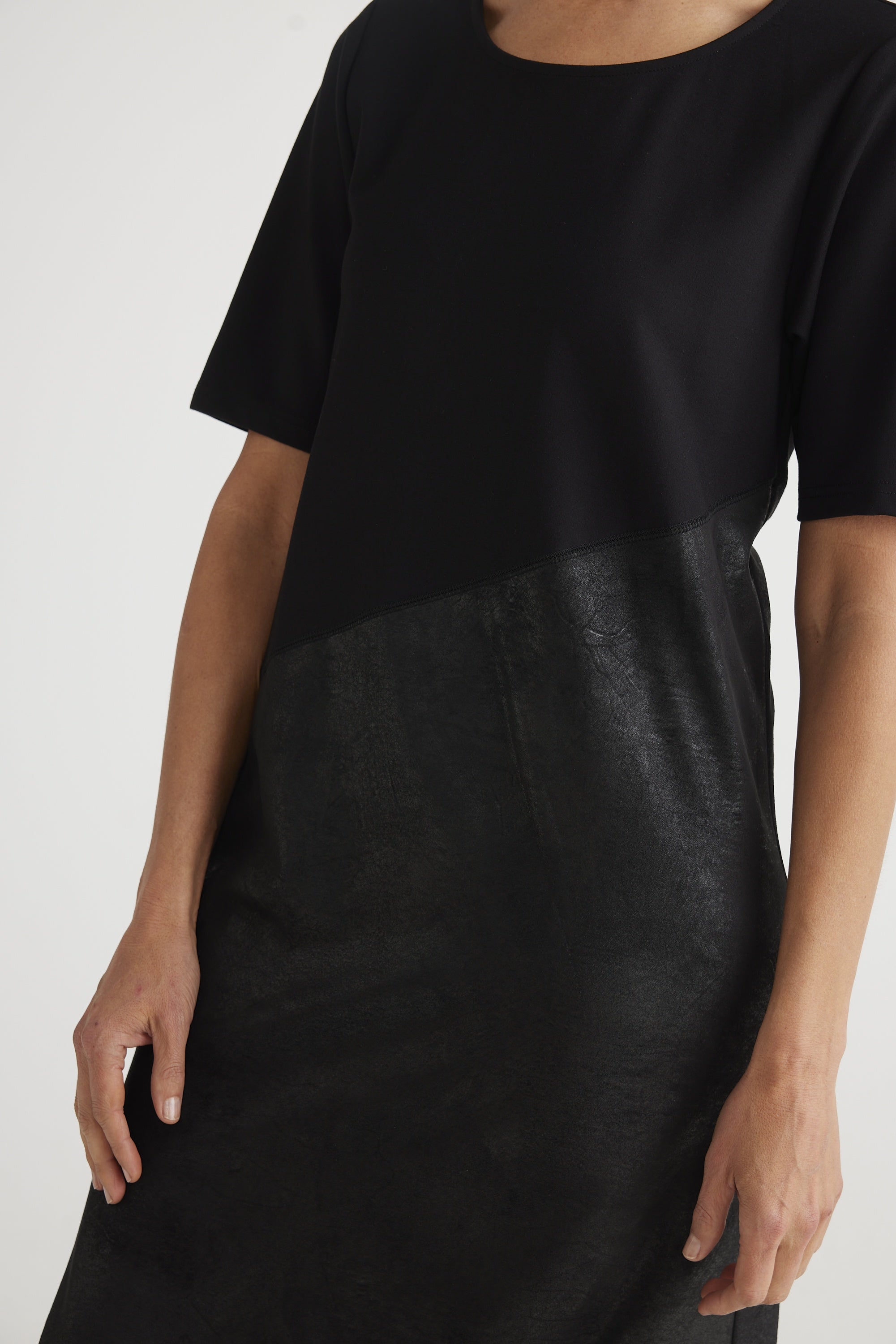 Brave & True Thelma Black Dress for Women - Elegant Party & Evening Wear - Perfect for Weddings, Cocktails & Special Occasions