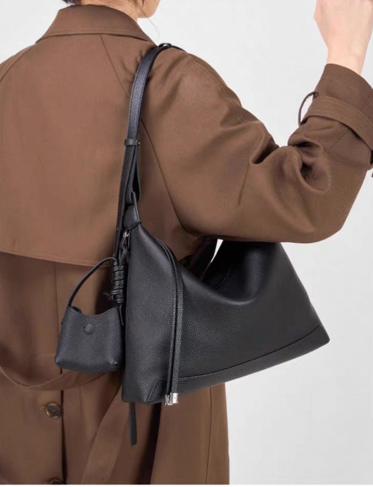 Stylish Urban Chic Carryall Tote Bag for Women - Fashionable Large Capacity Handbag for Work, Travel & Shopping - Waterproof Durable Shoulder Bag with Pockets