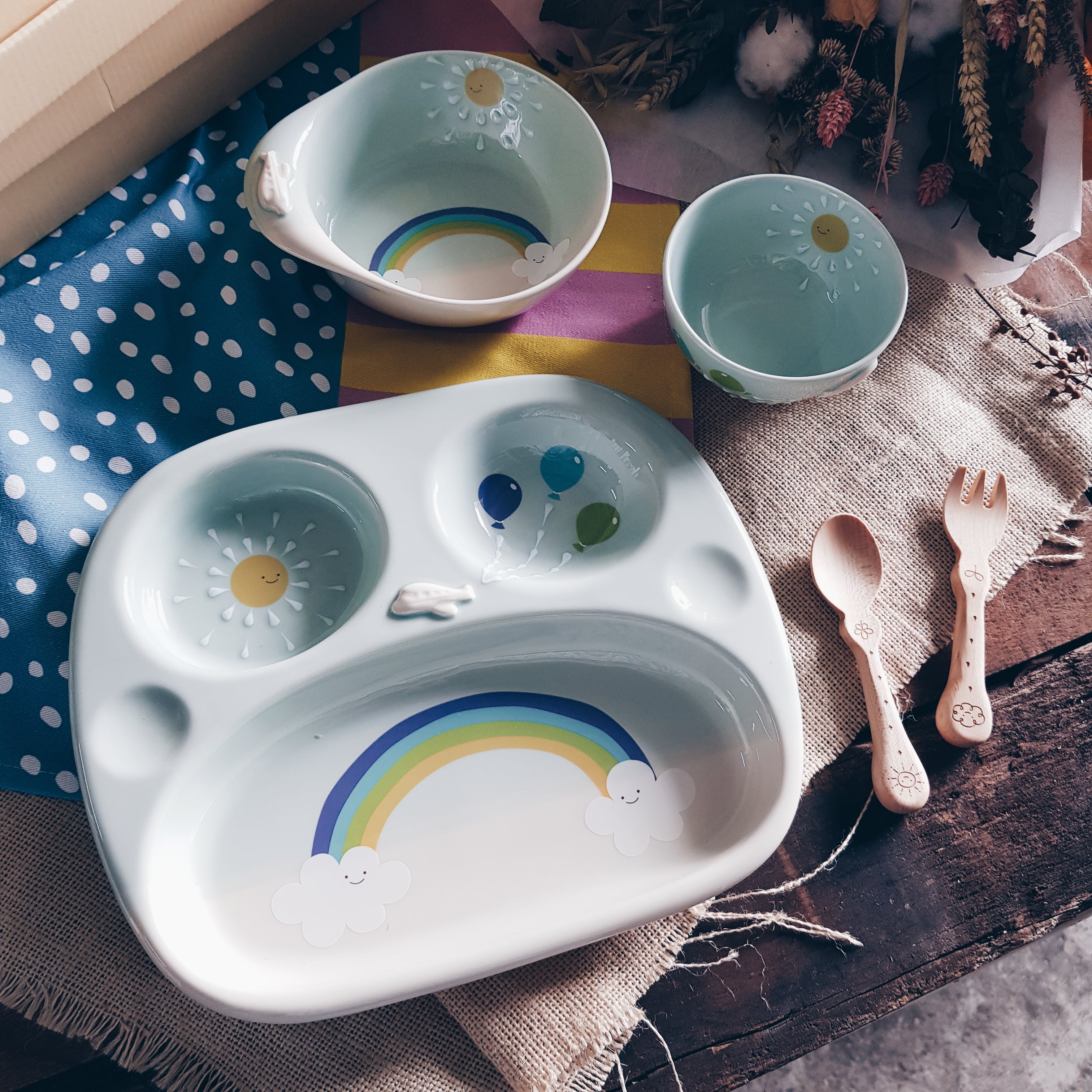 Chikudouen x Lovera Blue Balloon Kids Dinnerware Set - 4-Piece Children's Tableware Gift for Birthday & Holidays (Plates, Bowls, Cups & Utensils) - Perfect for Parties, Daily Meals & Special Occasions