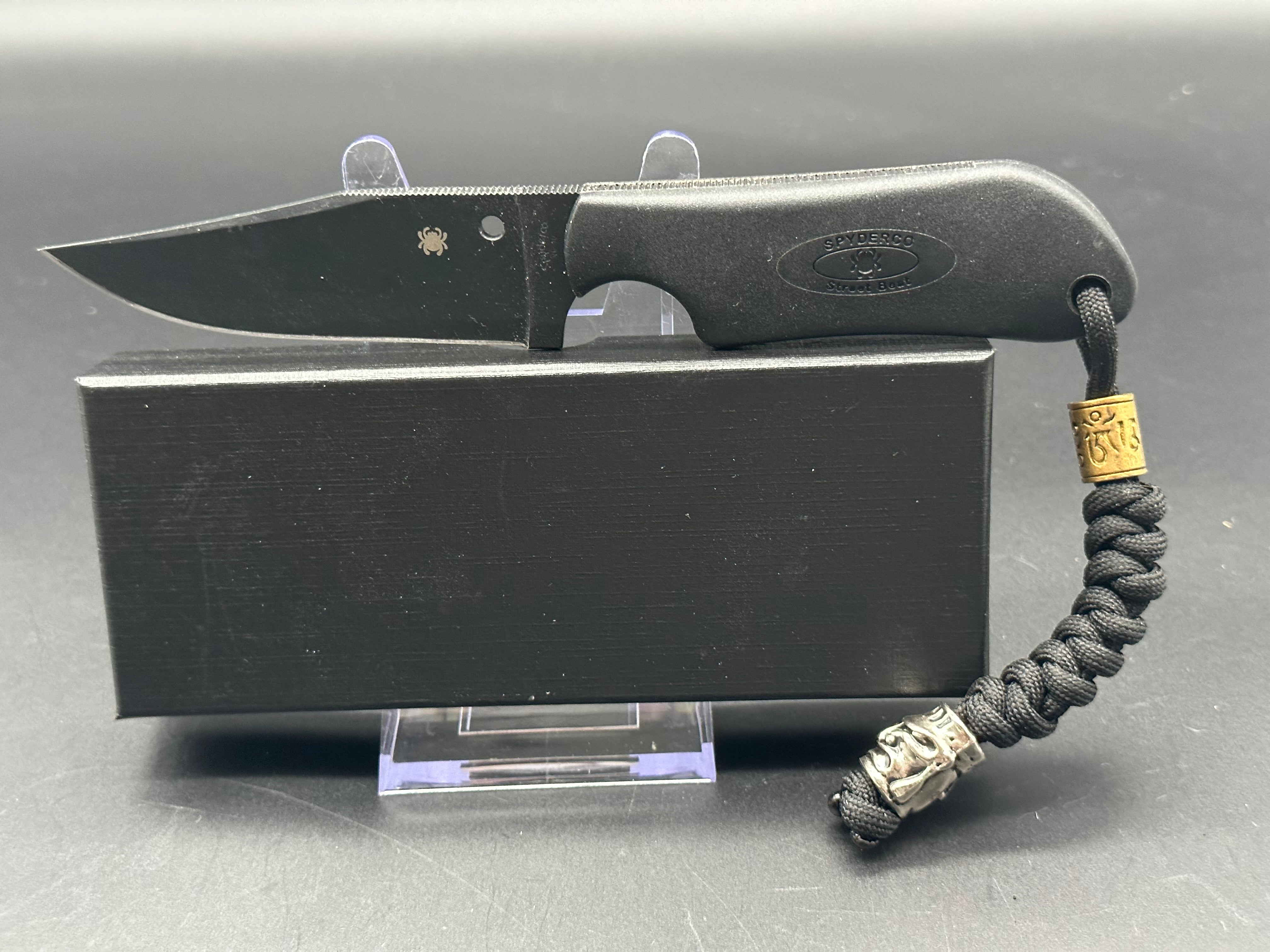 Spyderco Street Beat Fixed Blade Knife with Extra Sheath - No Box Included | Outdoor Survival, Camping, Hunting, and Everyday Carry (EDC)