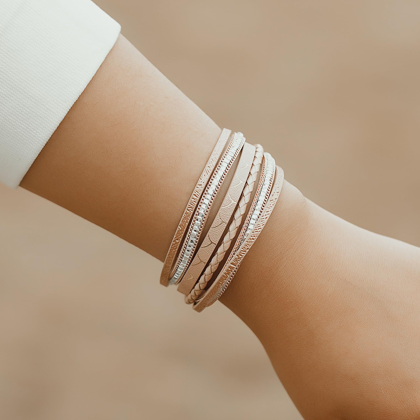Boho Leather Wrap Bracelets for Women - Trendy Layered Magnetic Clasp Bracelets, Adjustable Bohemian Jewelry Gift Set for Everyday Wear & Special Occasions