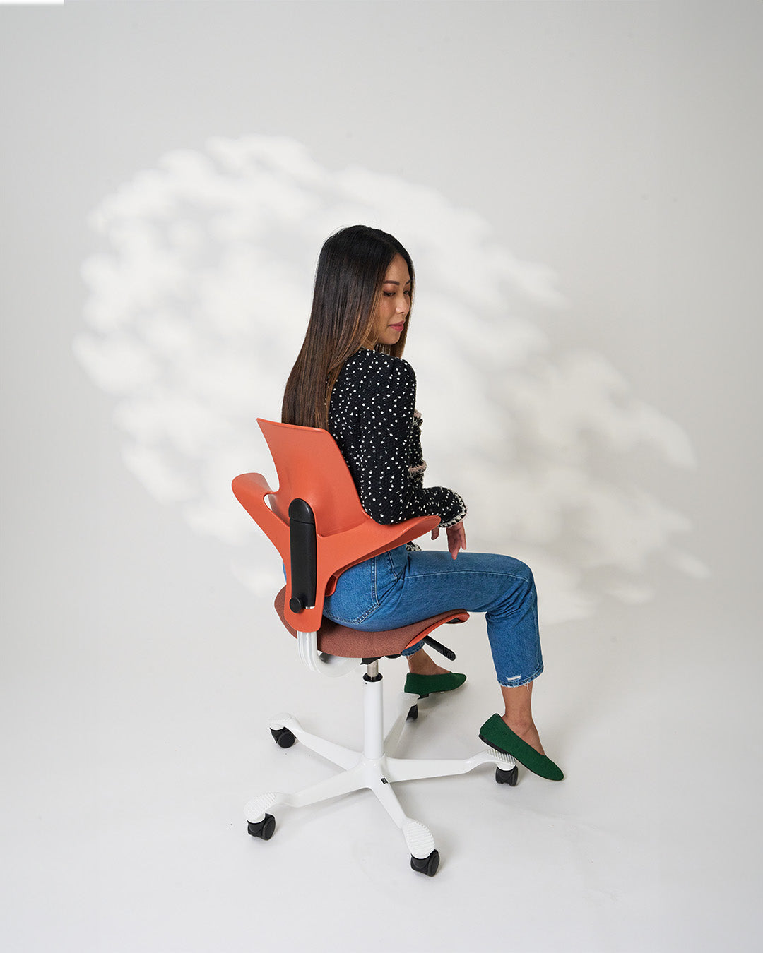 HÅG Capisco Puls 8020 Ergonomic Office Chair - Rosehip CURA Collection | Adjustable Height & Seat | Home & Office Workspace Solution
