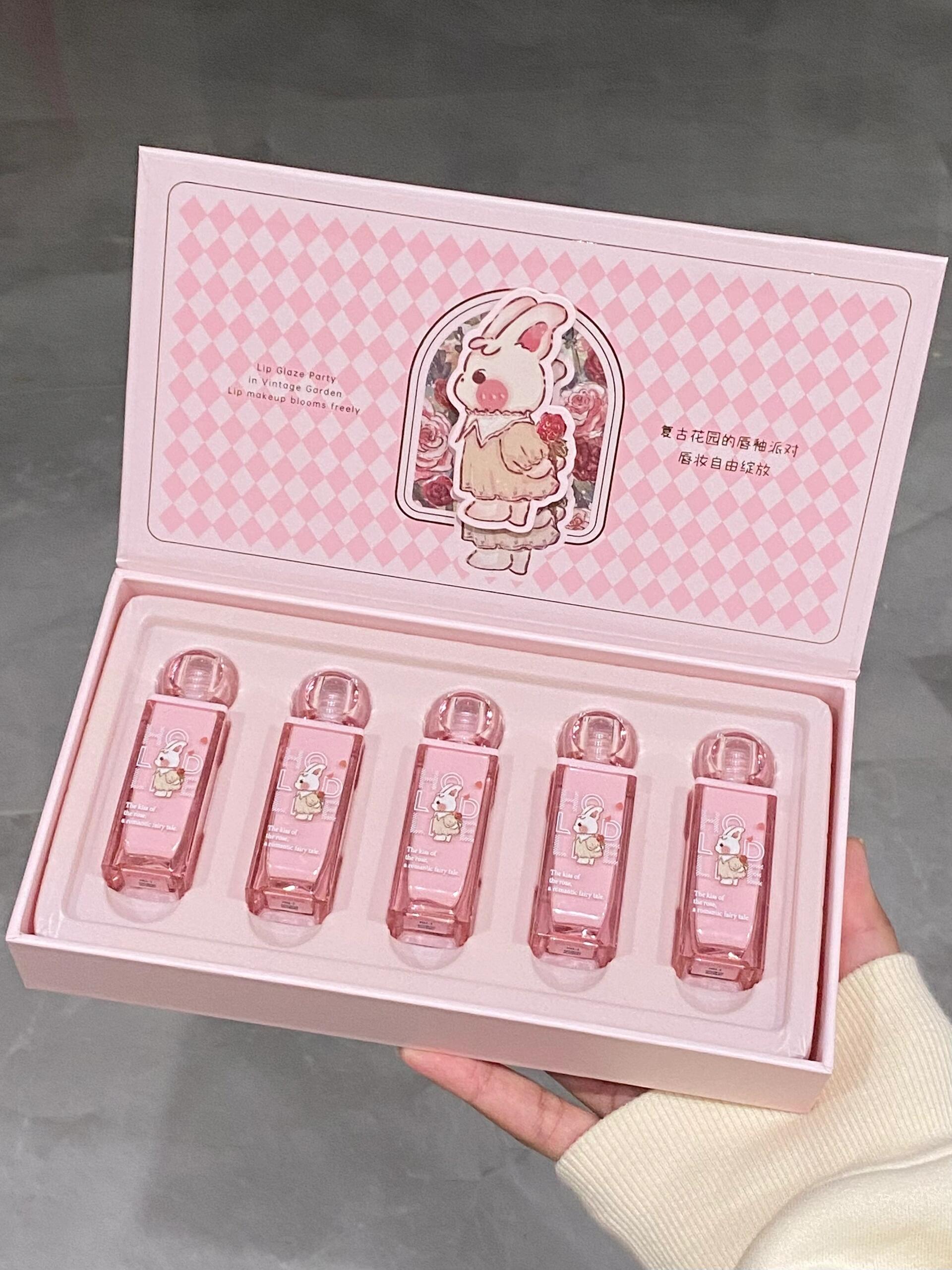 HOLD LIVE Retro Garden Lip Gloss Gift Set - 6 Colors Hydrating Moisturizing Lip Gloss for Women, Vegan & Cruelty-Free - Perfect for Daily Wear, Parties & Gifts