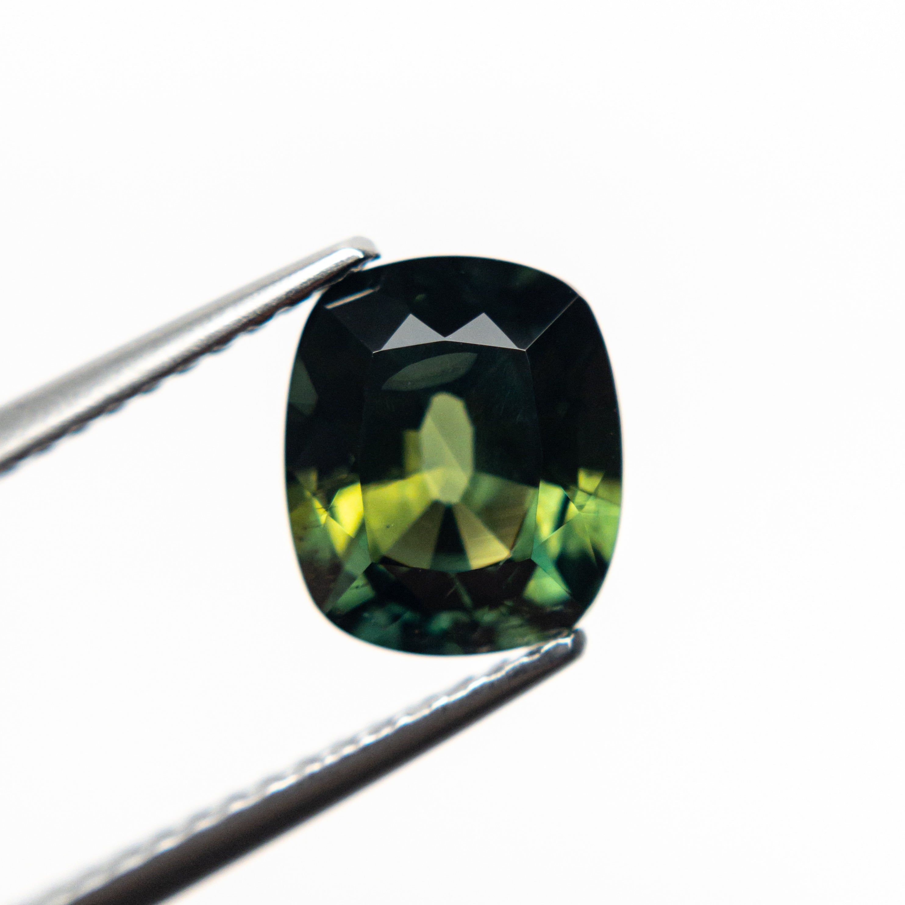 2.37ct Cushion Brilliant Blue Sapphire Gemstone - 8.20x7.00x4.72mm Natural Loose Stone for Engagement Rings & Jewelry Making