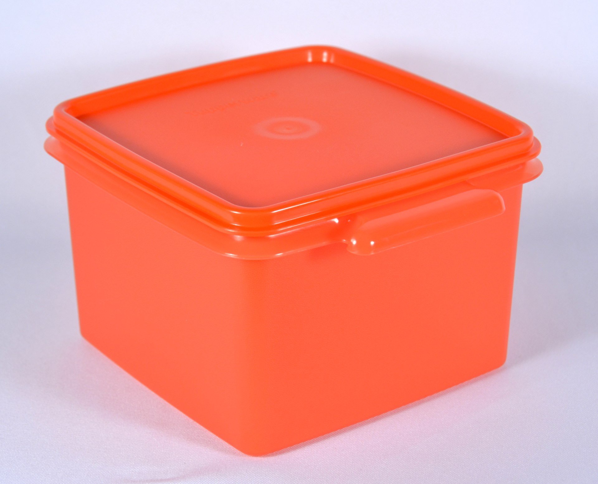 Tupperware 4-Cup Square Food Storage Container - Airtight Kitchen Canister for Dry Goods, Flour, Sugar & Spices | BPA-Free Orange Plastic | Perfect for Pantry Organization & Meal Prep