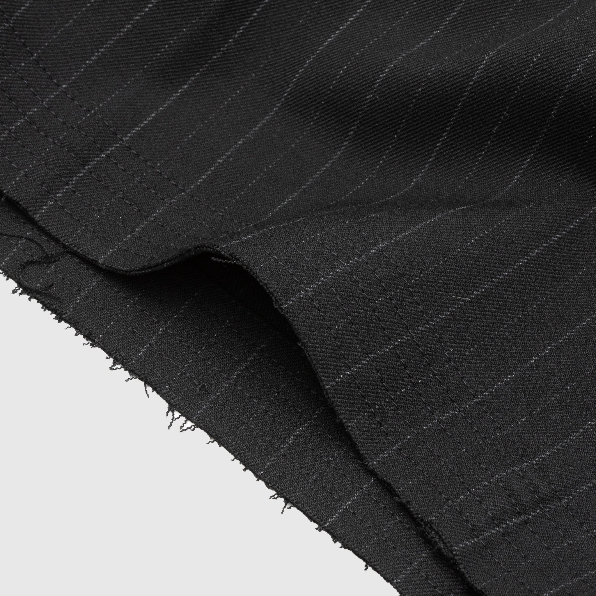 Stylish Pleated Suit Shorts for Men - Comfortable & Trendy Formal Wear - Perfect for Office, Business Meetings & Summer Weddings