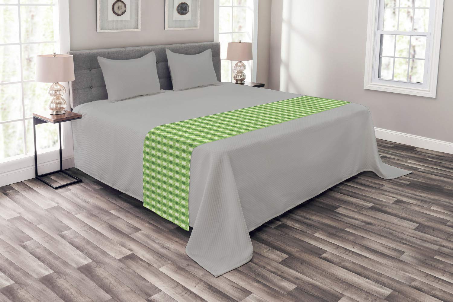 Ambesonne Abstract Bed Runner - Retro Striped Circles on Dotted Background Decorative Bed Scarf | Luxury Hotel & Home Bedding Accent for Guest Rooms in Lime & Fern Green | Perfect for Master Bedrooms, Airbnb Styling & Boho Chic Decor