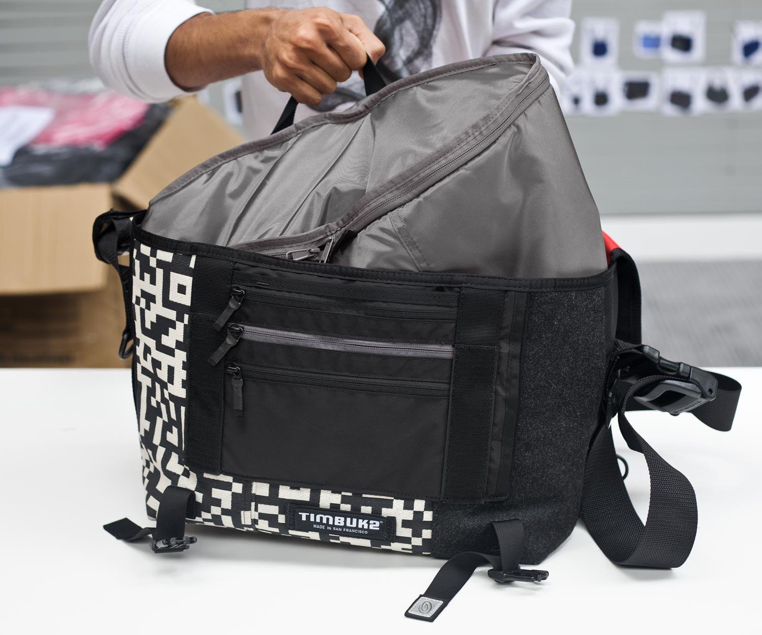 Timbuk2 Snoop Camera Insert - Waterproof DSLR Camera Bag Organizer for Travel & Photography - Perfect for Backpacks, Messenger Bags & Outdoor Adventures