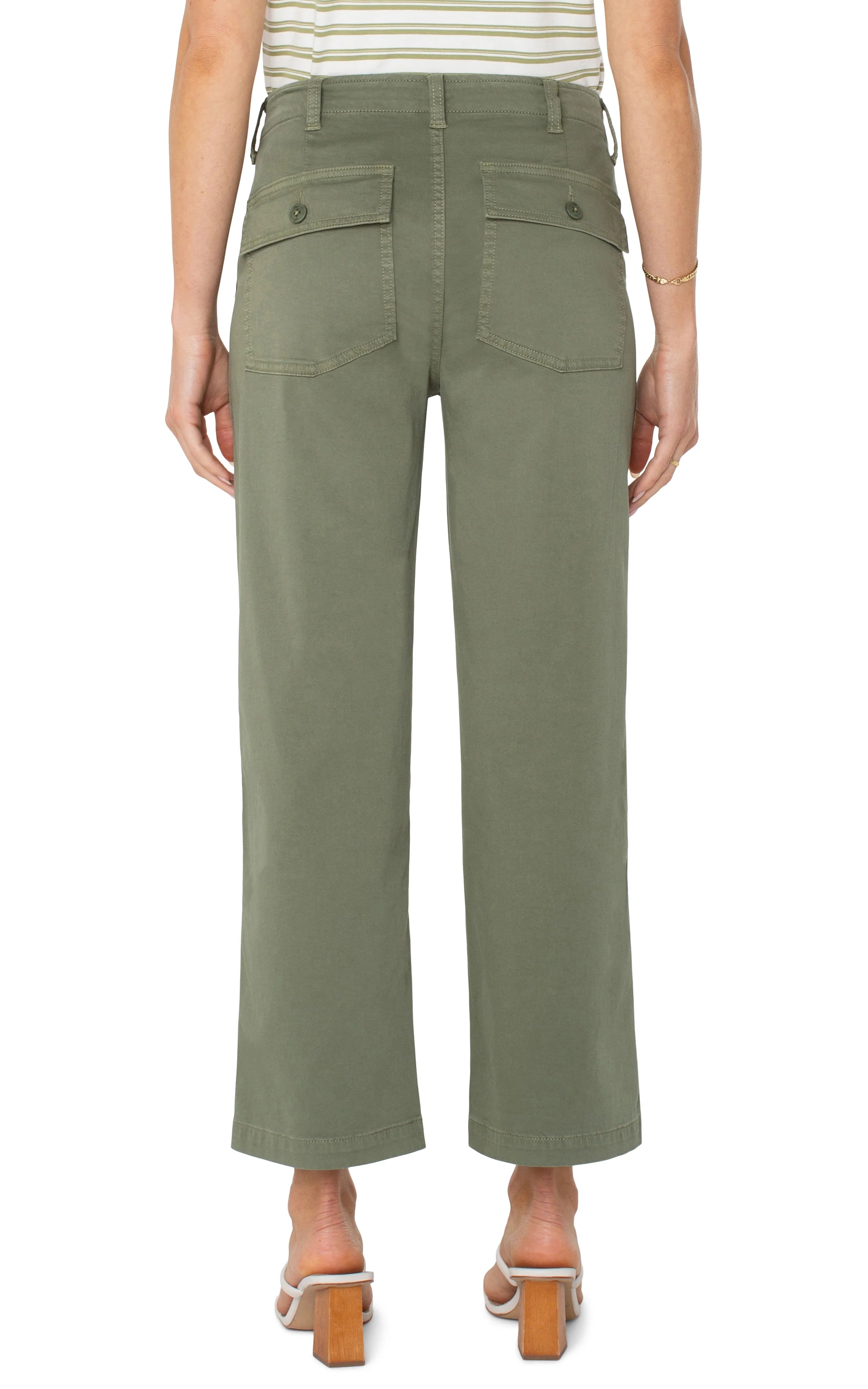 Women's High Waisted Cargo Crop Wide Leg Pants - Stylish & Comfortable for Outdoor Adventures, Travel & Casual Wear