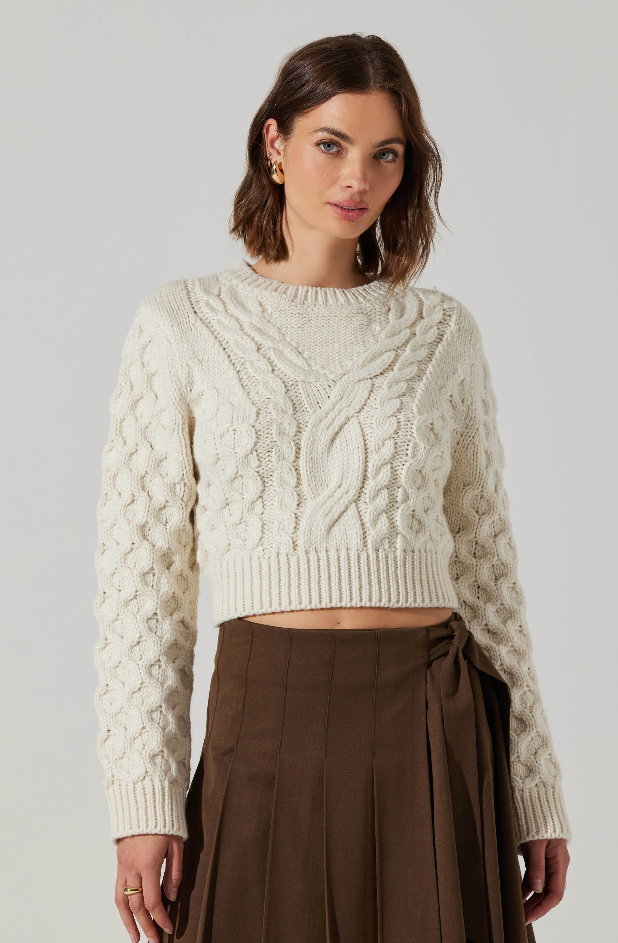 Caila Cable Knit Cropped Sweater for Women | Soft Chunky Knit Pullover | Winter Fall Fashion | Perfect for Casual Outfits, Date Nights & Holiday Gatherings