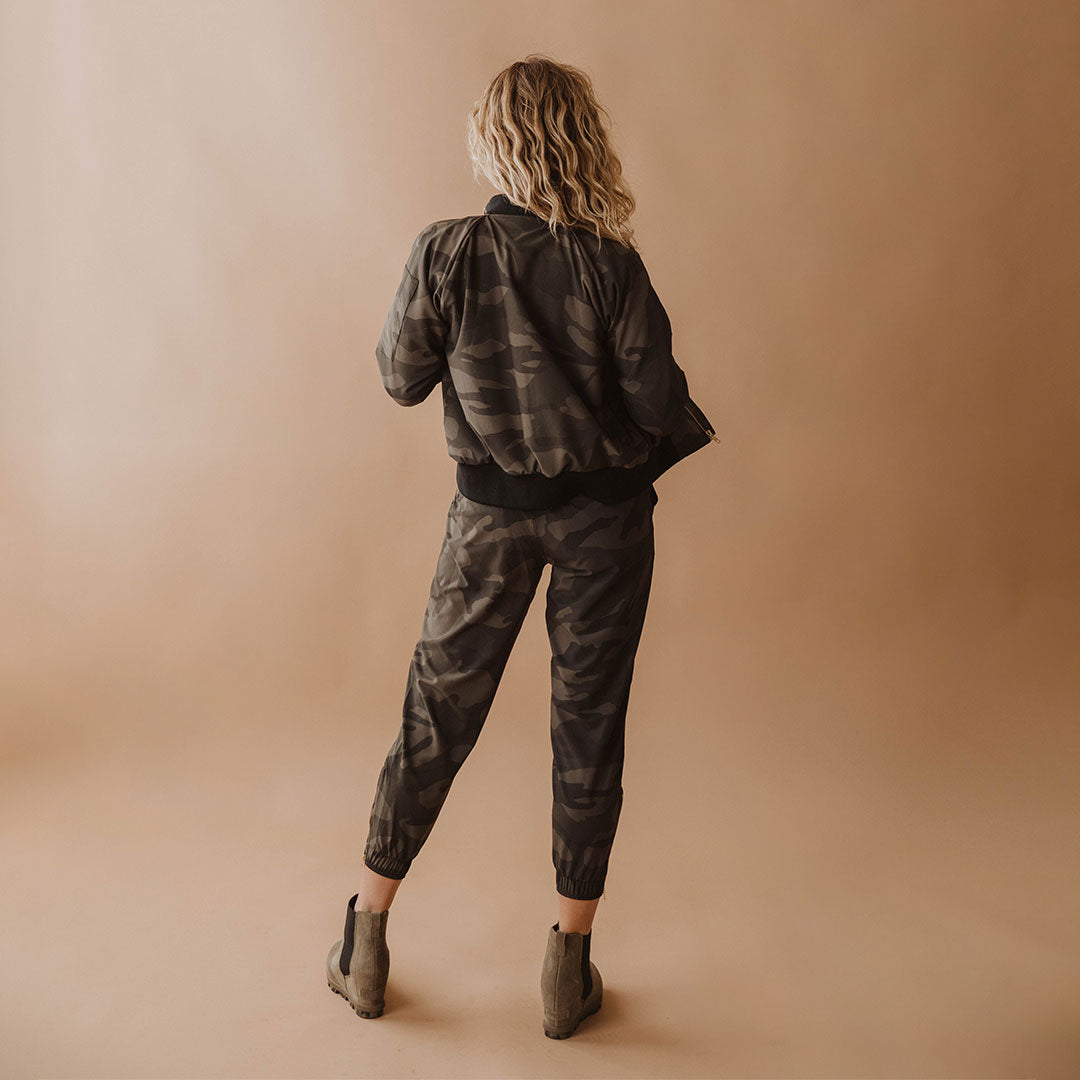 Men's Camo Bomber Jacket - Lightweight Waterproof Windbreaker for Outdoor Activities, Hunting & Casual Wear