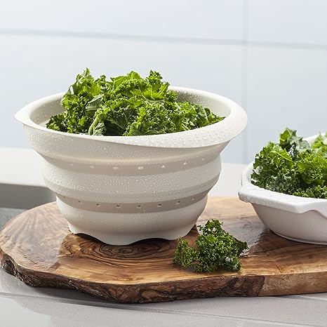 Non-Scratch Collapsible Colander - Expandable Silicone Strainer for Pasta, Fruits & Vegetables - Perfect for Kitchen, Camping & Small Spaces