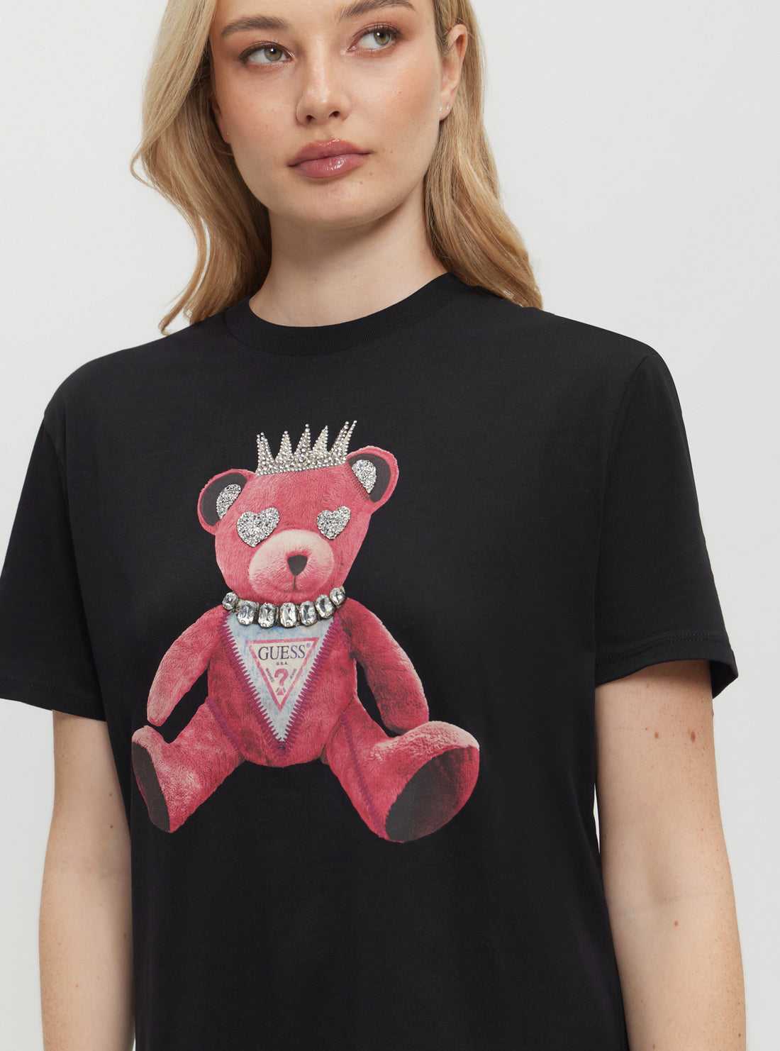 Black Pink Bear Graphic T-Shirt for Women - Cute Kawaii Style Cotton Tee - Perfect for Casual Wear, Concerts, and K-Pop Fans
