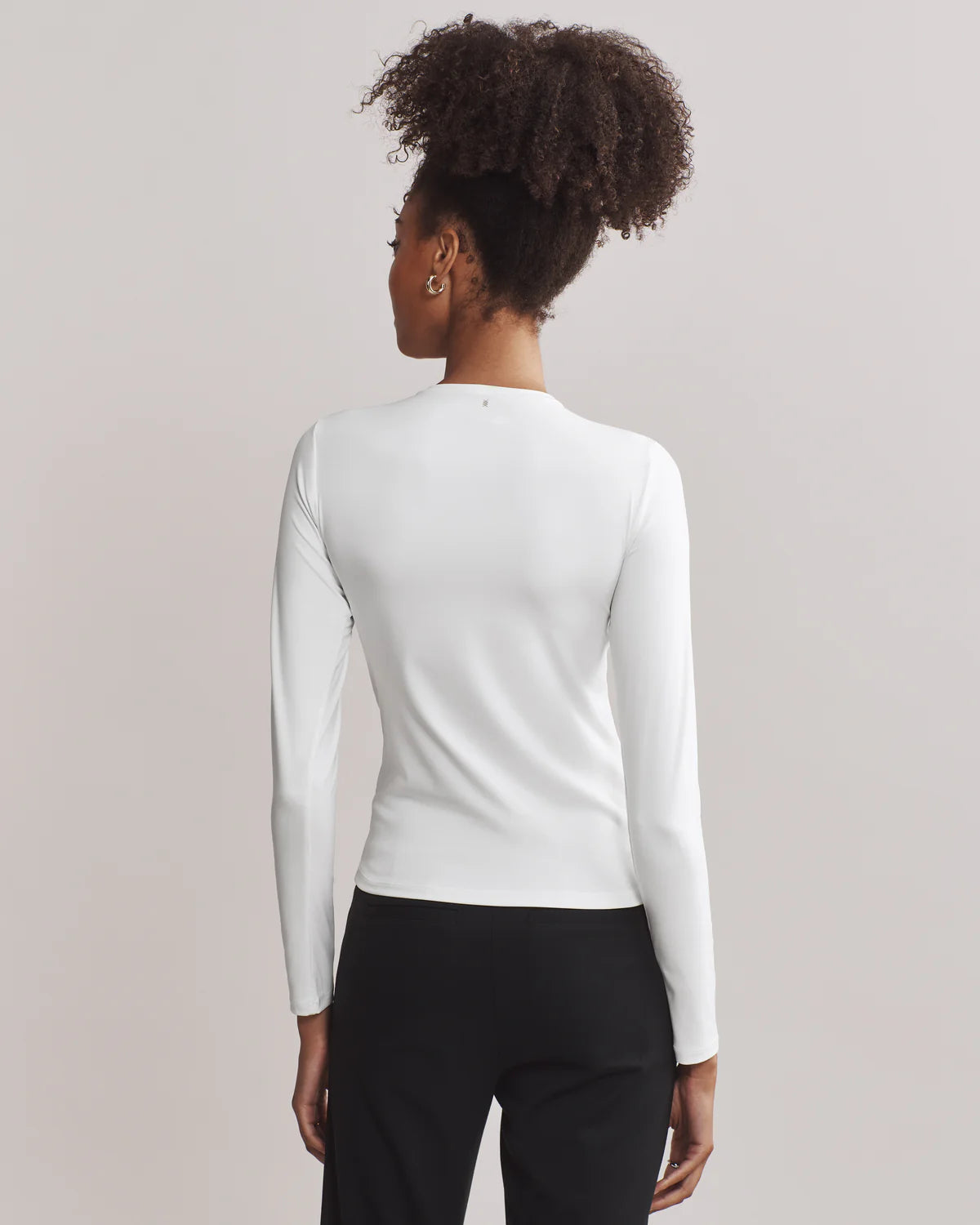 Rhone Women's Ultimate Layer Long Sleeve T-Shirt - Moisture-Wicking, Breathable & Odor-Resistant Workout Top for Running, Yoga & Gym (Snow White)