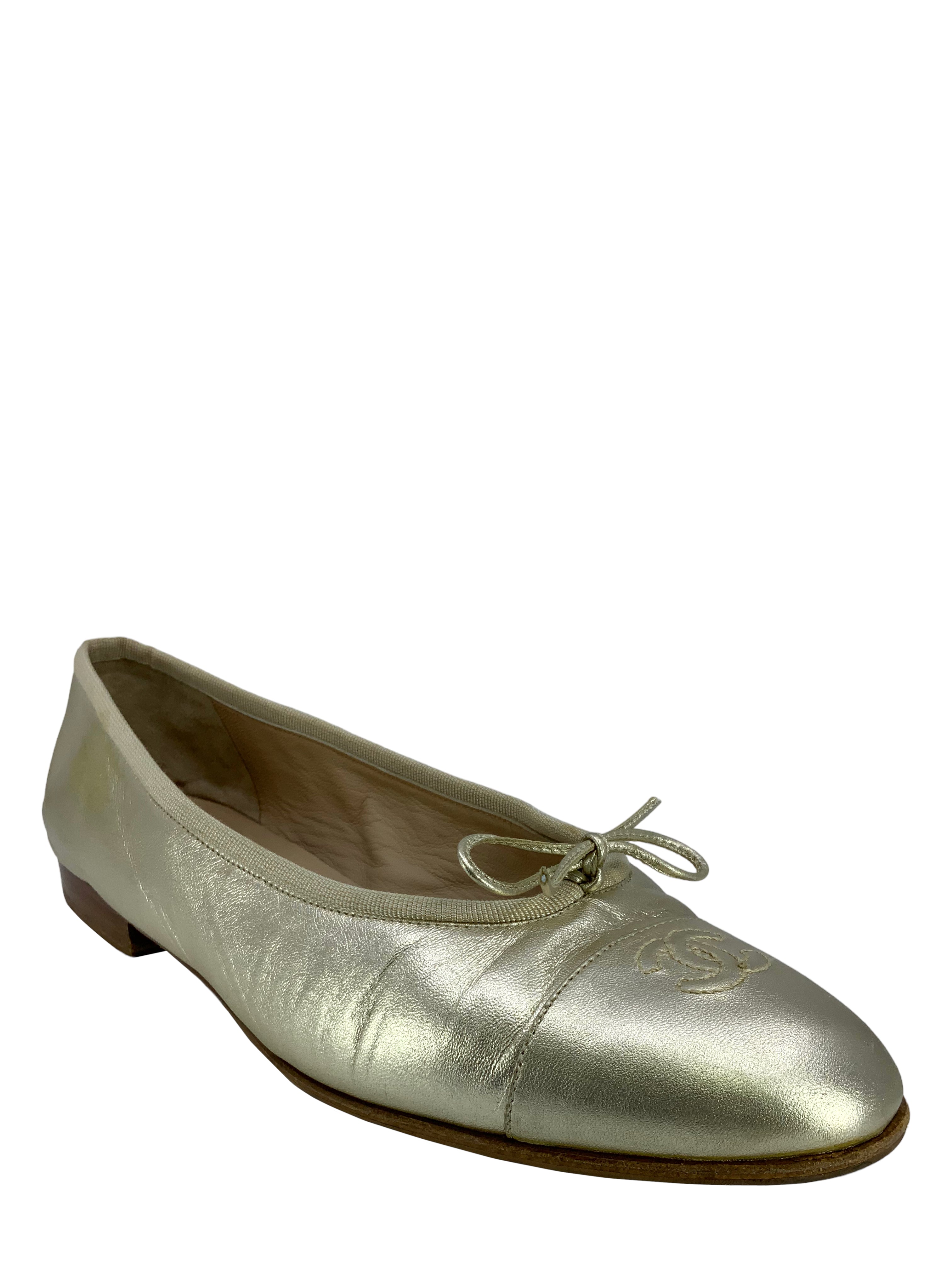 Chanel CC Logo Cap Toe Lambskin Leather Ballet Flats Women's Size 10.5 - Classic Luxury Shoes for Work, Date Night & Special Occasions