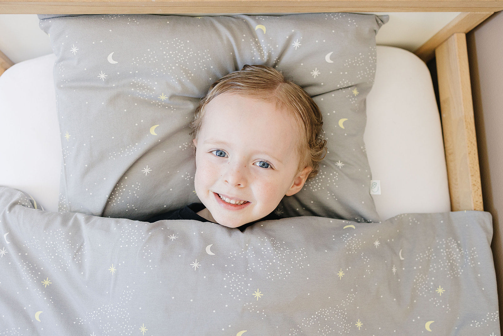 Ecolino® 100% Organic Cotton Pillowcases - 2 Pack (Milky Way & Stripes) | Soft & Breathable Bedding for a Comfortable Sleep | Perfect for Home, Hotel, and Travel Use