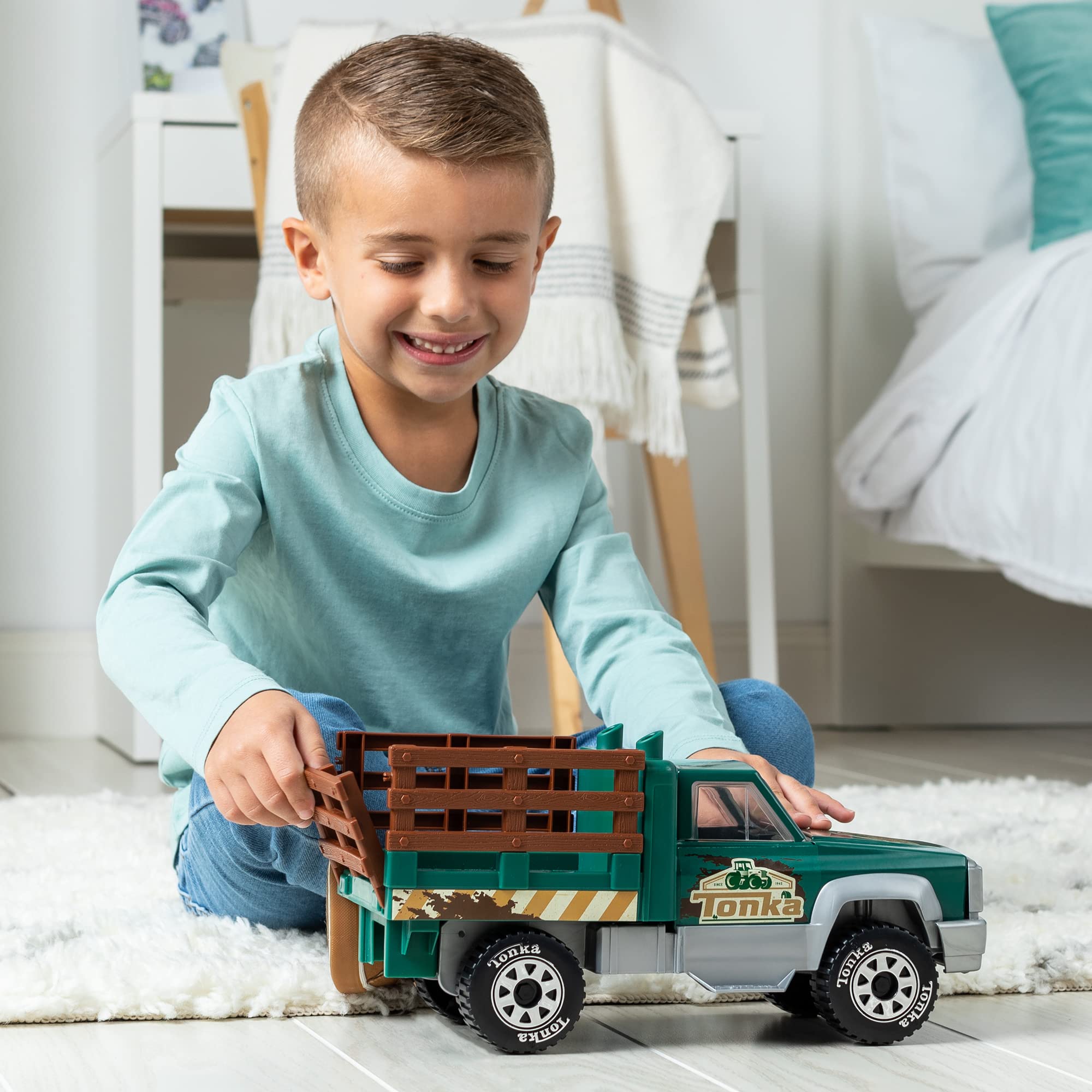 Tonka Steel Classics Farm Truck - Durable Steel & Plastic Friction-Powered Toy for Kids Ages 3+ | Green Farm Vehicle for Boys & Girls | Perfect Birthday & Holiday Gift for Toddlers | Outdoor Play, Sandbox Fun & Pretend Farming Adventures