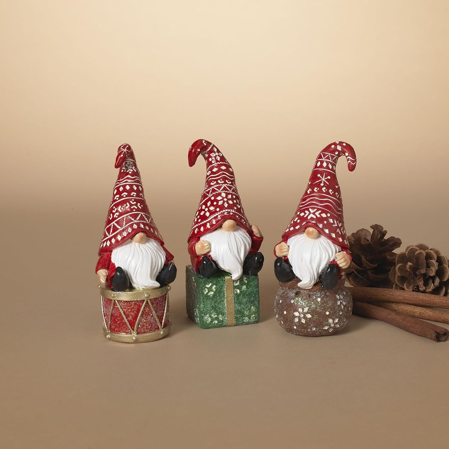 5 Pack Resin Sitting Gnome Statues - Garden Decor, Lawn Ornaments for Outdoor & Indoor Use - Perfect for Patio, Yard, Home Decoration and Gift Giving