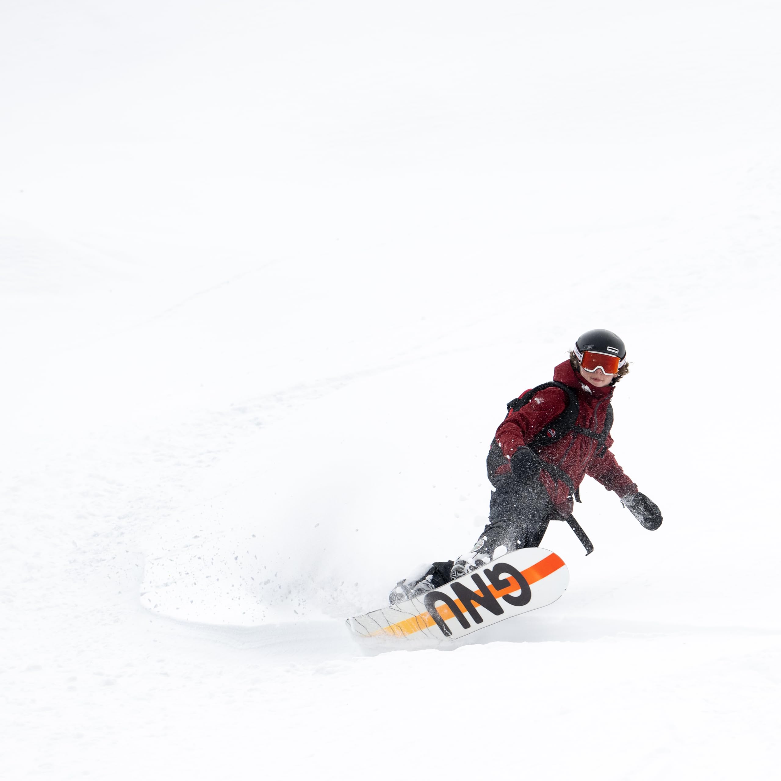 Gnu Antigravity Men's Snowboard - All-Mountain Freestyle Snowboard for Powder & Park Riding | Perfect for Backcountry & Resort Adventures