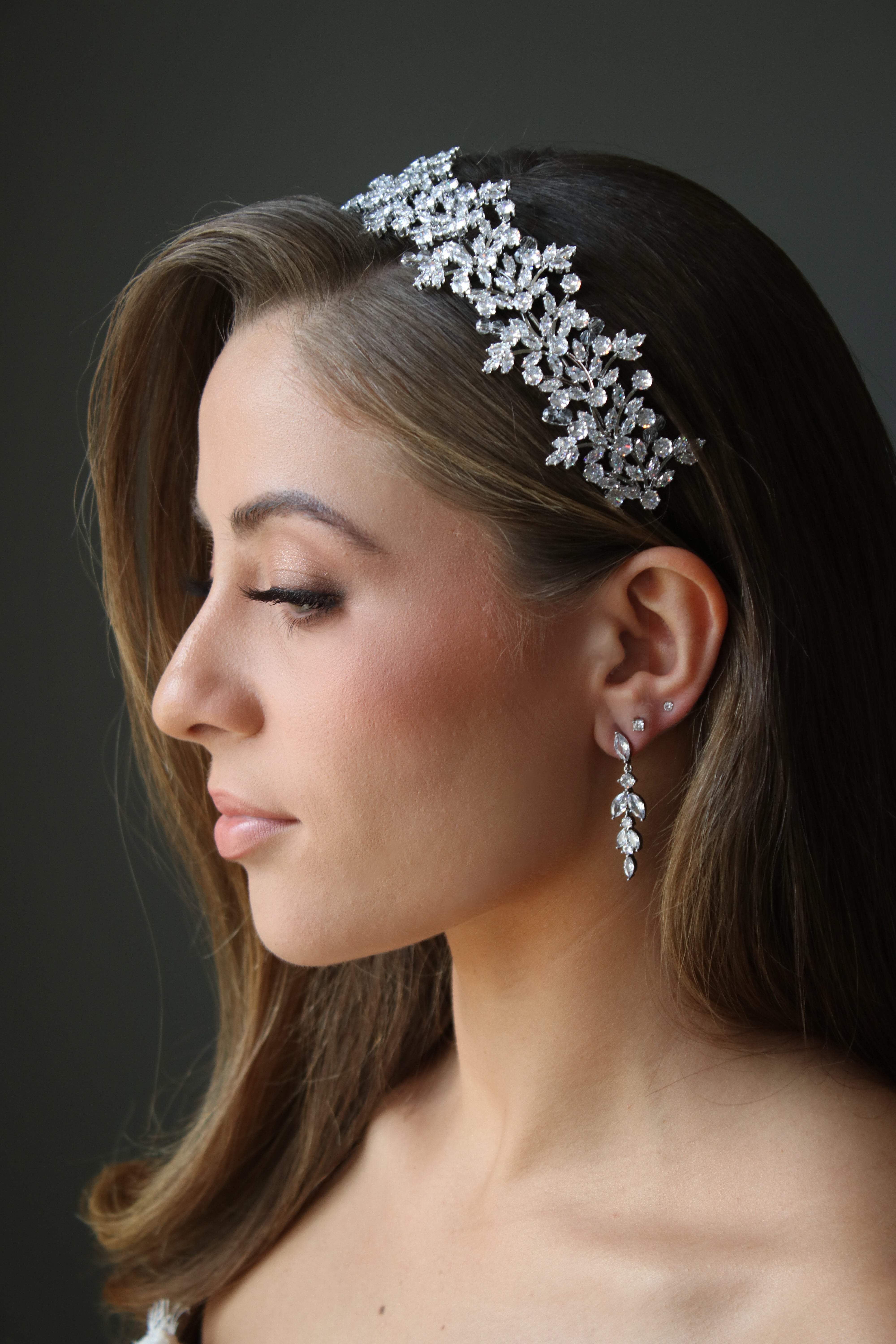 ELIZABETH Simulated Diamond Wedding Earrings for Women - Elegant Bridal Jewelry, Cubic Zirconia Stud Earrings for Bride, Anniversary Gift, Party & Special Occasion Accessories