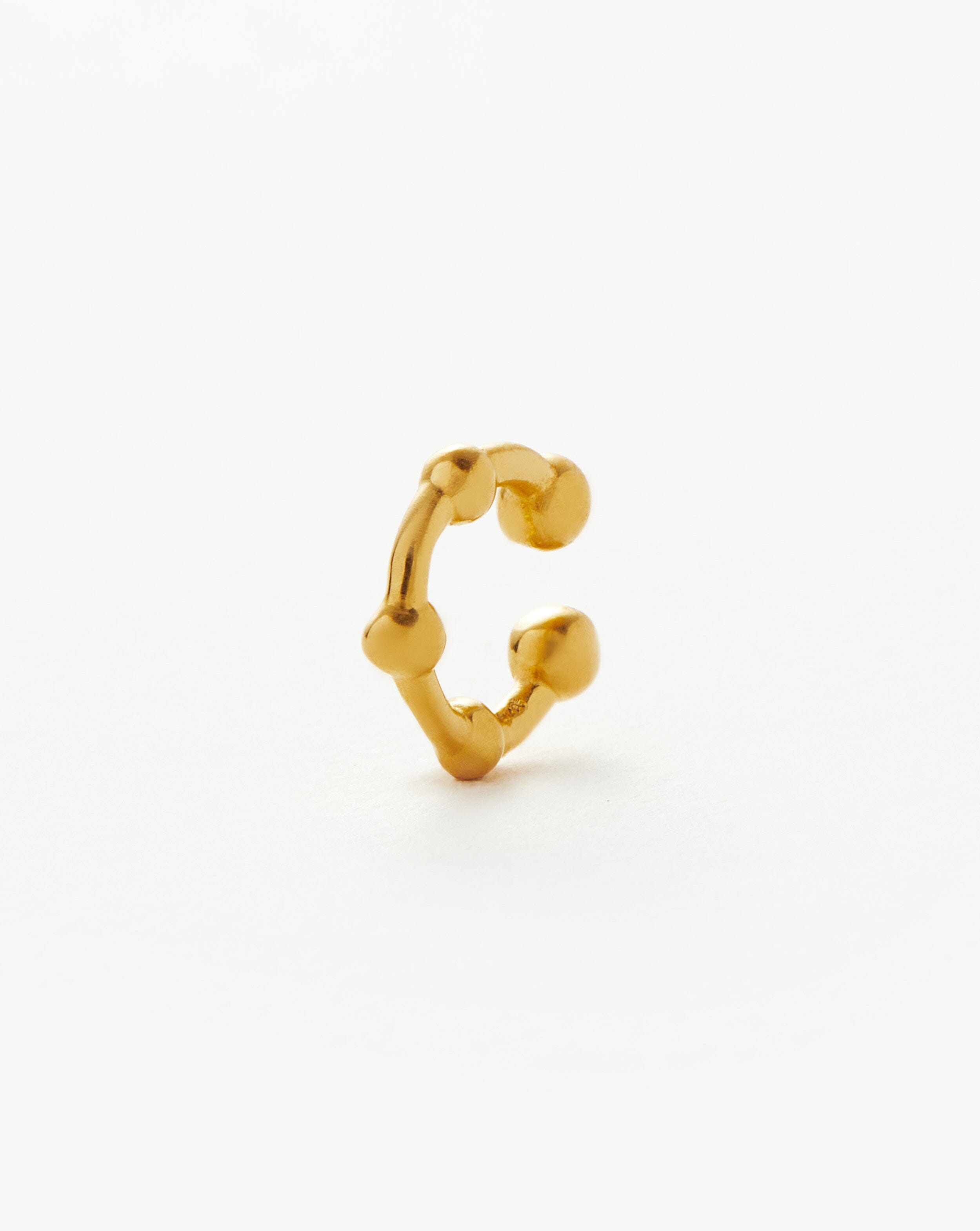 Lucy Williams Mini Orb Ear Cuff - Trendy Gold/Silver Hoop Ear Cuff for Women, Non-Piercing Clip-On Earrings for Cartilage & Helix - Perfect for Parties, Weddings & Everyday Wear