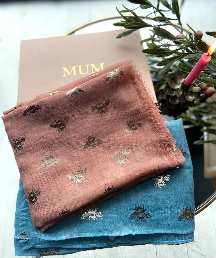 Bee Print Scarf - Soft & Stylish Floral Wrap for Women - Perfect for Spring, Fall, and Casual Outfits