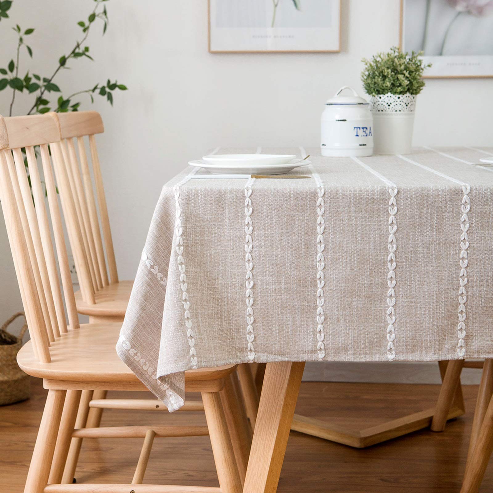 Daesar Holiday Tablecloth 24x24 Inch Rectangular Polyester Table Cover with Stripe Design - Perfect for Dining Tables, Coffee Tables, and Holiday Decorations