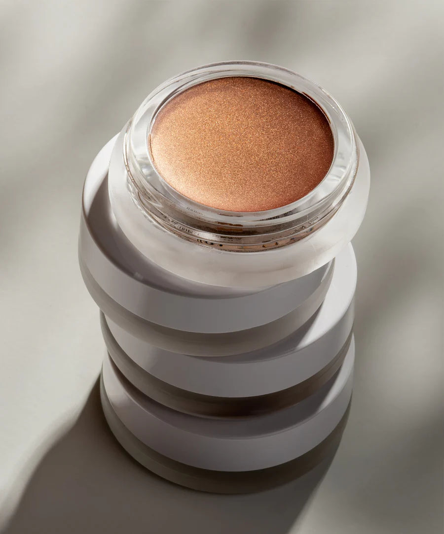 Natural Buriti Bronzer for a Sun-Kissed Glow - Vegan, Cruelty-Free Tan Enhancer for Face & Body | Perfect for Beach, Pool & Summer Makeup Looks