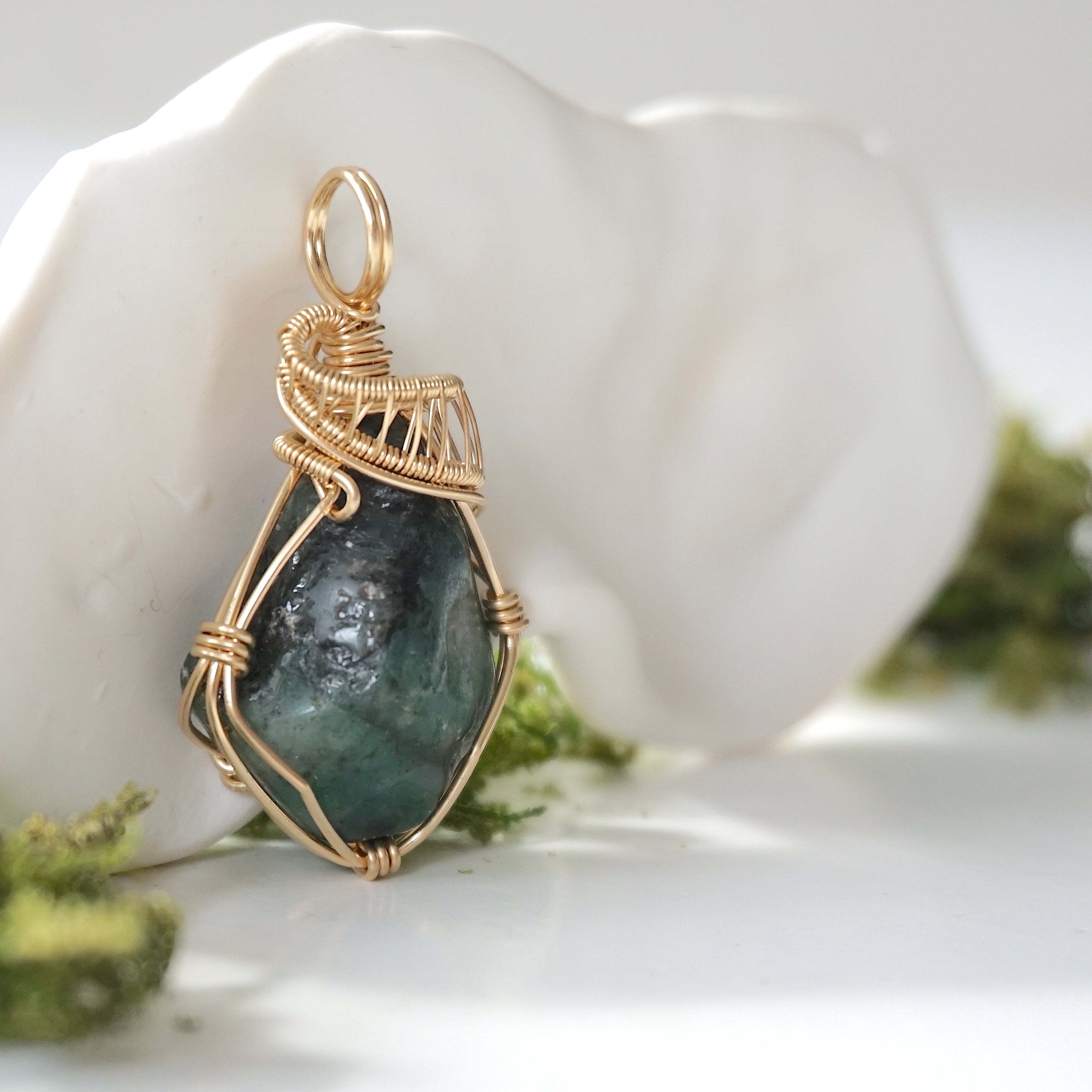14k Gold Filled Raw Emerald Necklace - Elegant Dainty Jewelry for Women, Perfect for Weddings, Parties & Everyday Wear