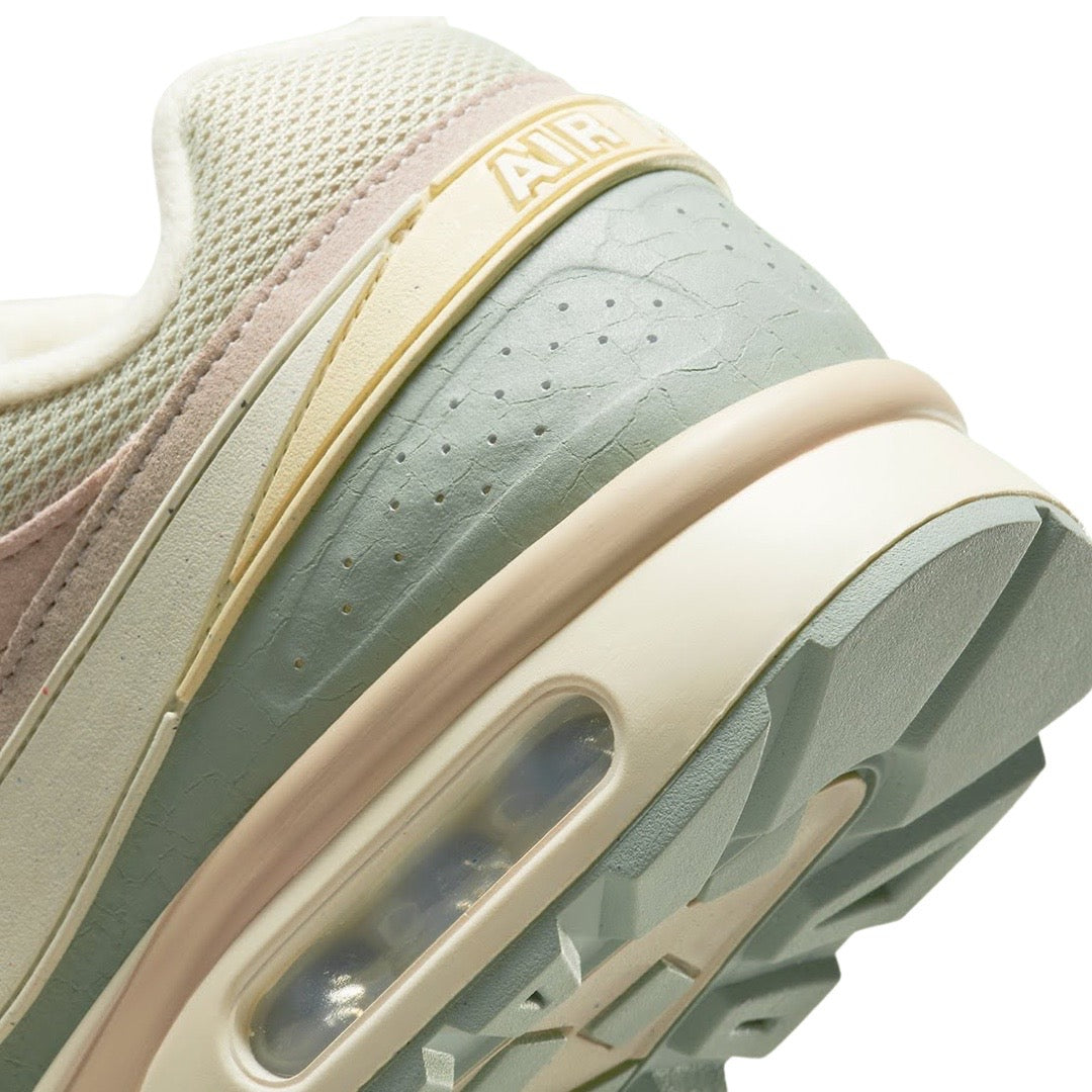 Nike Air Max BW Light Stone Coconut Milk Jade - Men's Running Shoes for Comfort & Style - Perfect for Jogging, Gym Workouts & Casual Wear