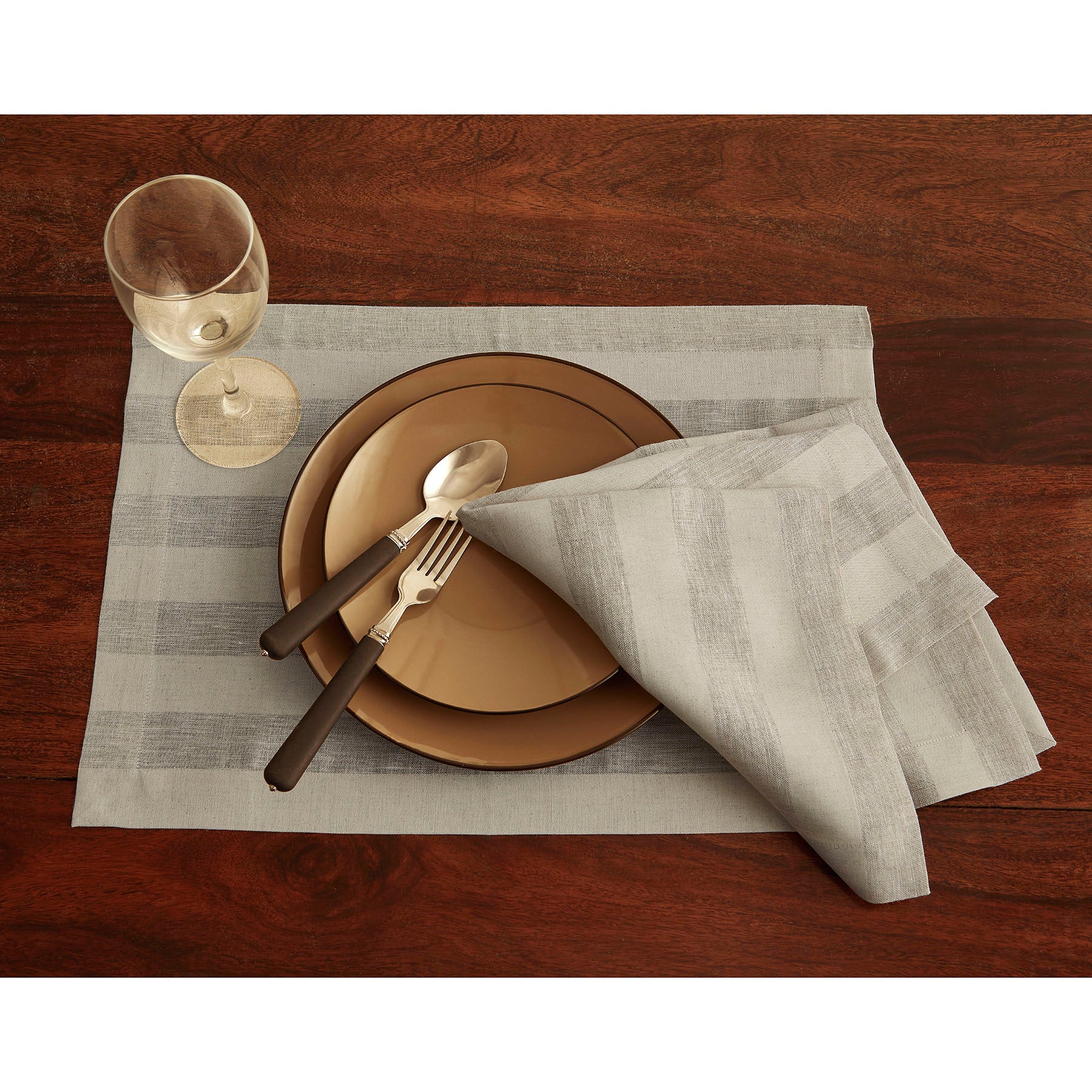 Premium Zoe Placemats Set of 4 - Waterproof & Heat-Resistant Table Mats for Dining, Kitchen, and Party Decor - Elegant Home Tableware Accessories