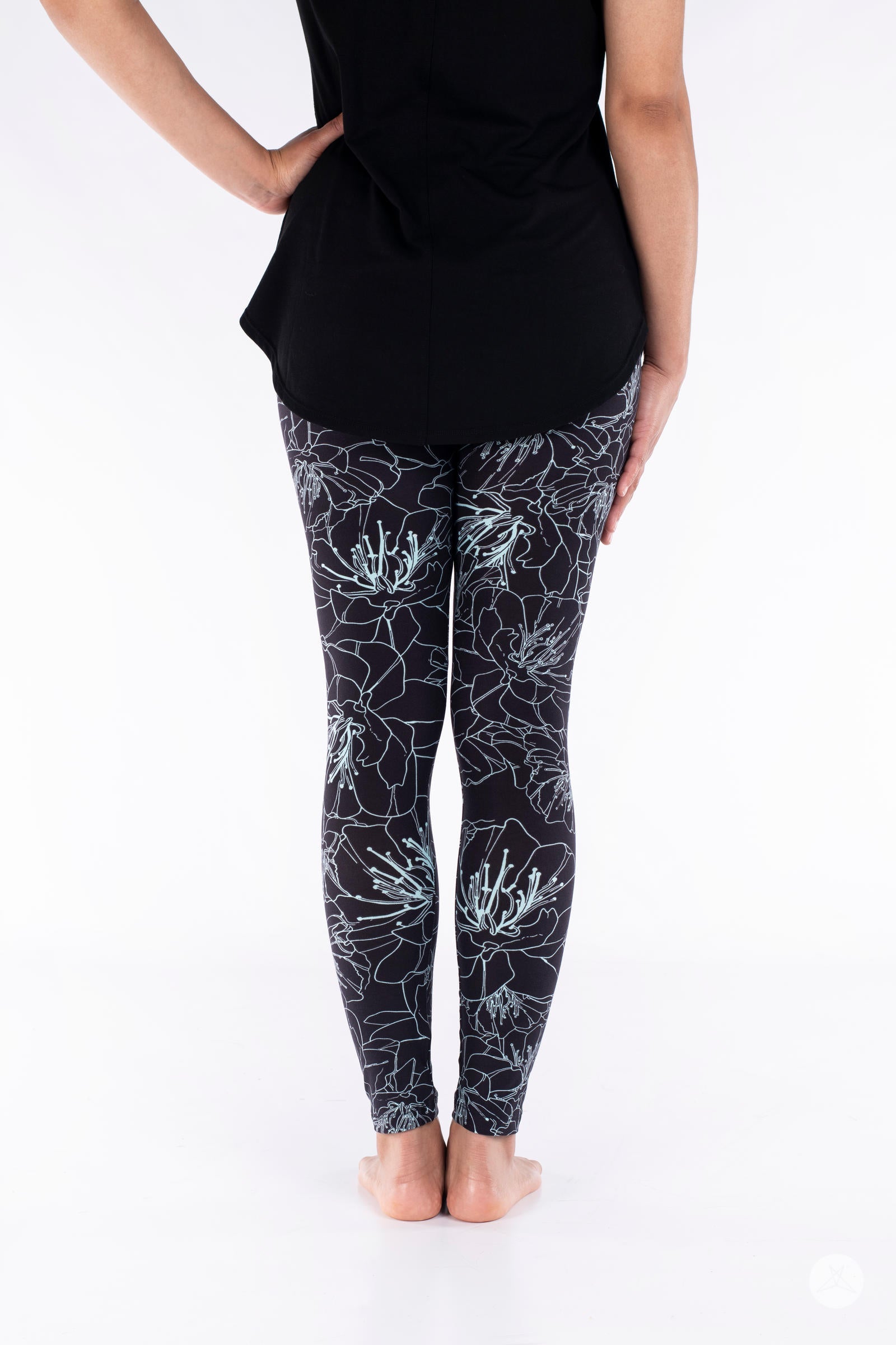 Stylish Misty Morning Floral Leggings for Women - High Waisted Yoga Pants with Stretchy Comfort - Perfect for Yoga, Workouts & Casual Wear