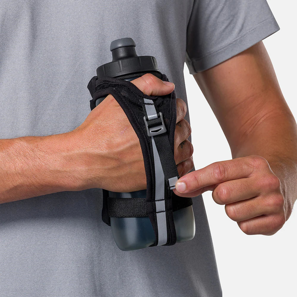 SpeedDraw 2 Insulated Stainless Steel Flask 22oz (650ml) - Double-Walled Vacuum Water Bottle for Hot & Cold Drinks - Perfect for Camping, Hiking & Outdoor Adventures (Black/Reflective Silver)