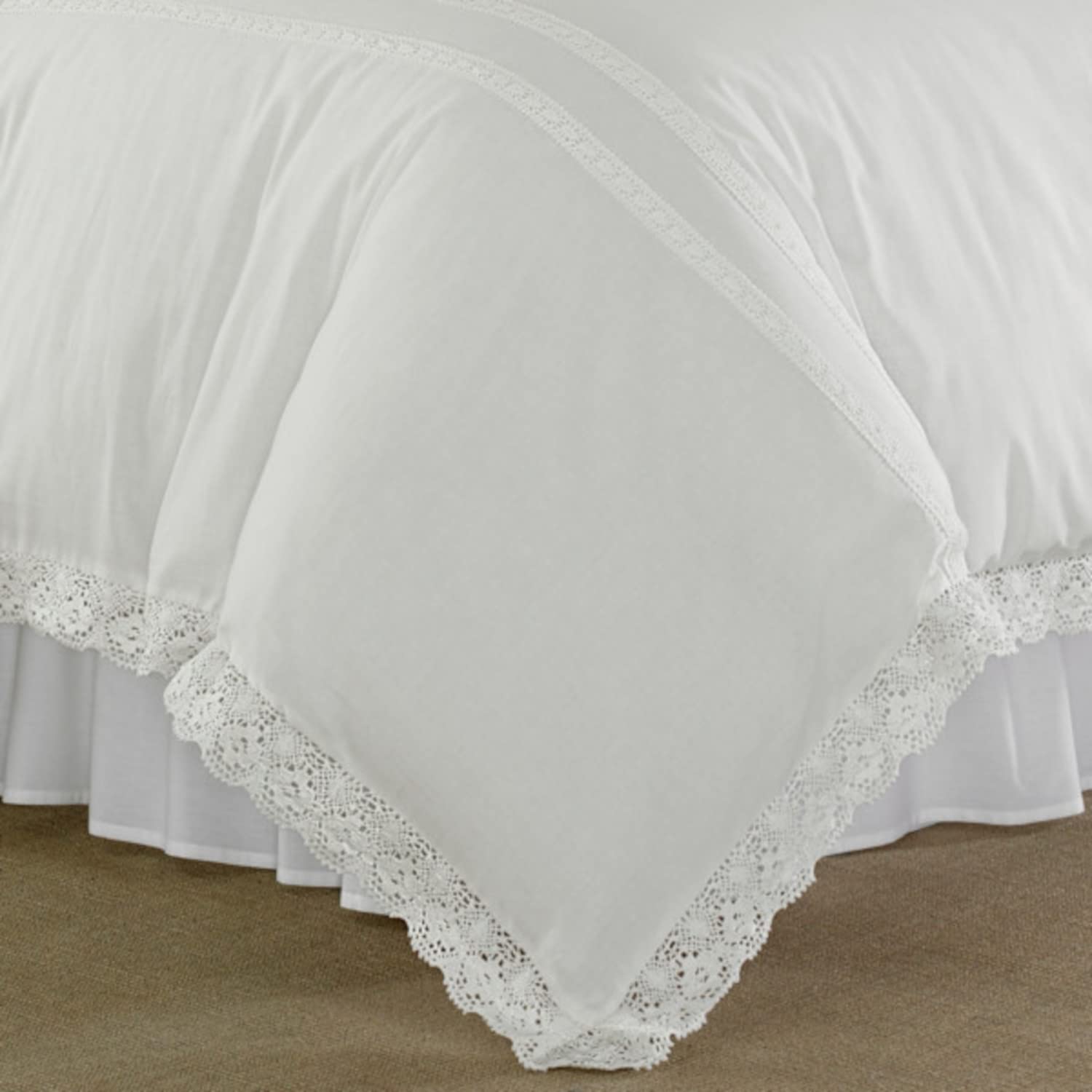 Laura Ashley Home Queen Comforter Set | Reversible 100% Cotton Bedding with Matching Shams | All-Season Luxury Bedding | Elegant Home Decor (Annabella White, Queen Size) - Perfect for Master Bedrooms, Guest Rooms & Cozy Retreats