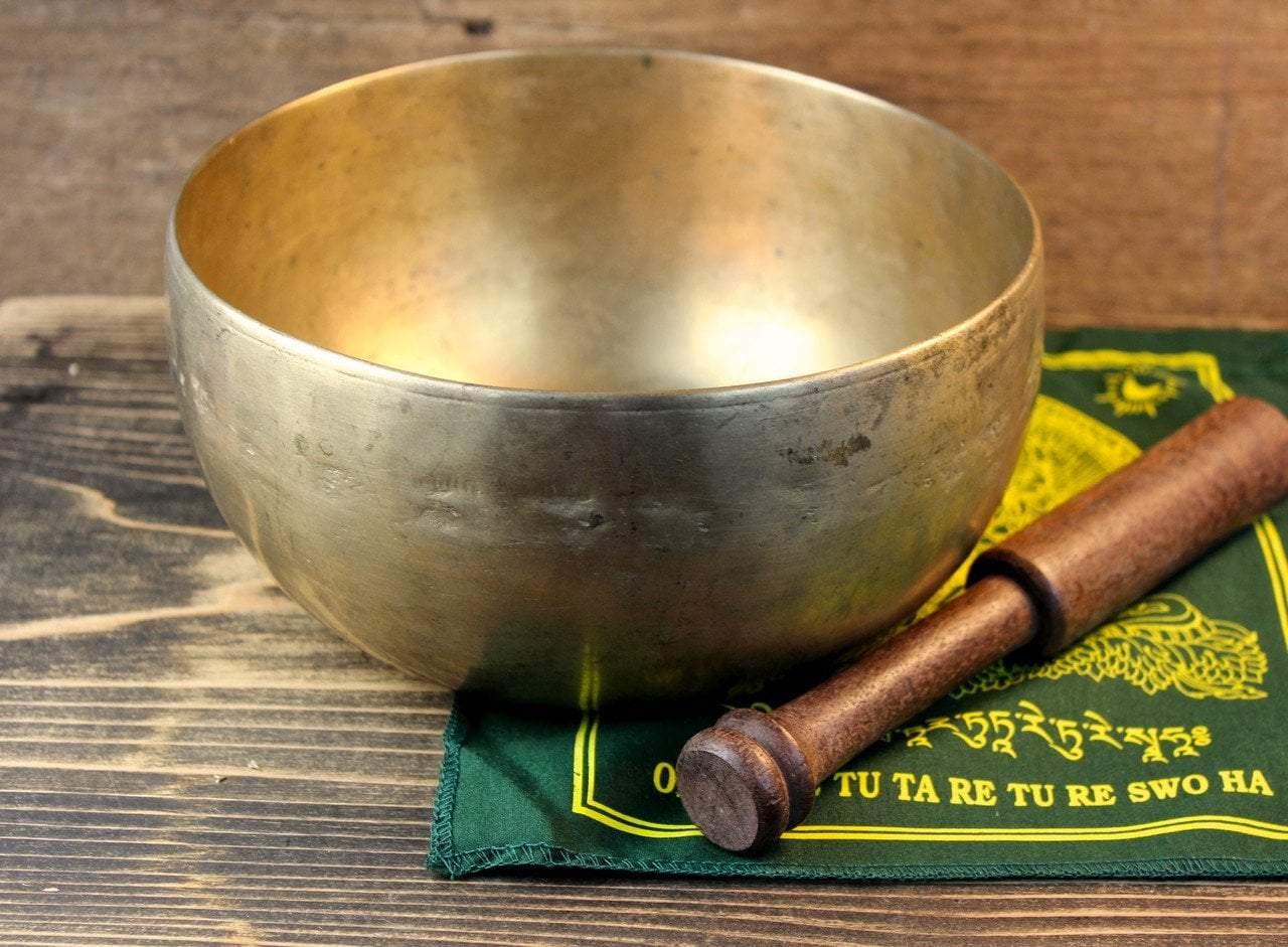7 Inch Heart Chakra Singing Bowl - Handcrafted Meditation Bowl for Sound Healing, Yoga, Reiki & Spiritual Practices - Perfect for Stress Relief & Chakra Balancing