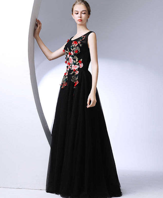 Elegant Black Round Neck Long Prom Dress for Women - Formal Evening Gown for Homecoming, Ball & Special Occasions