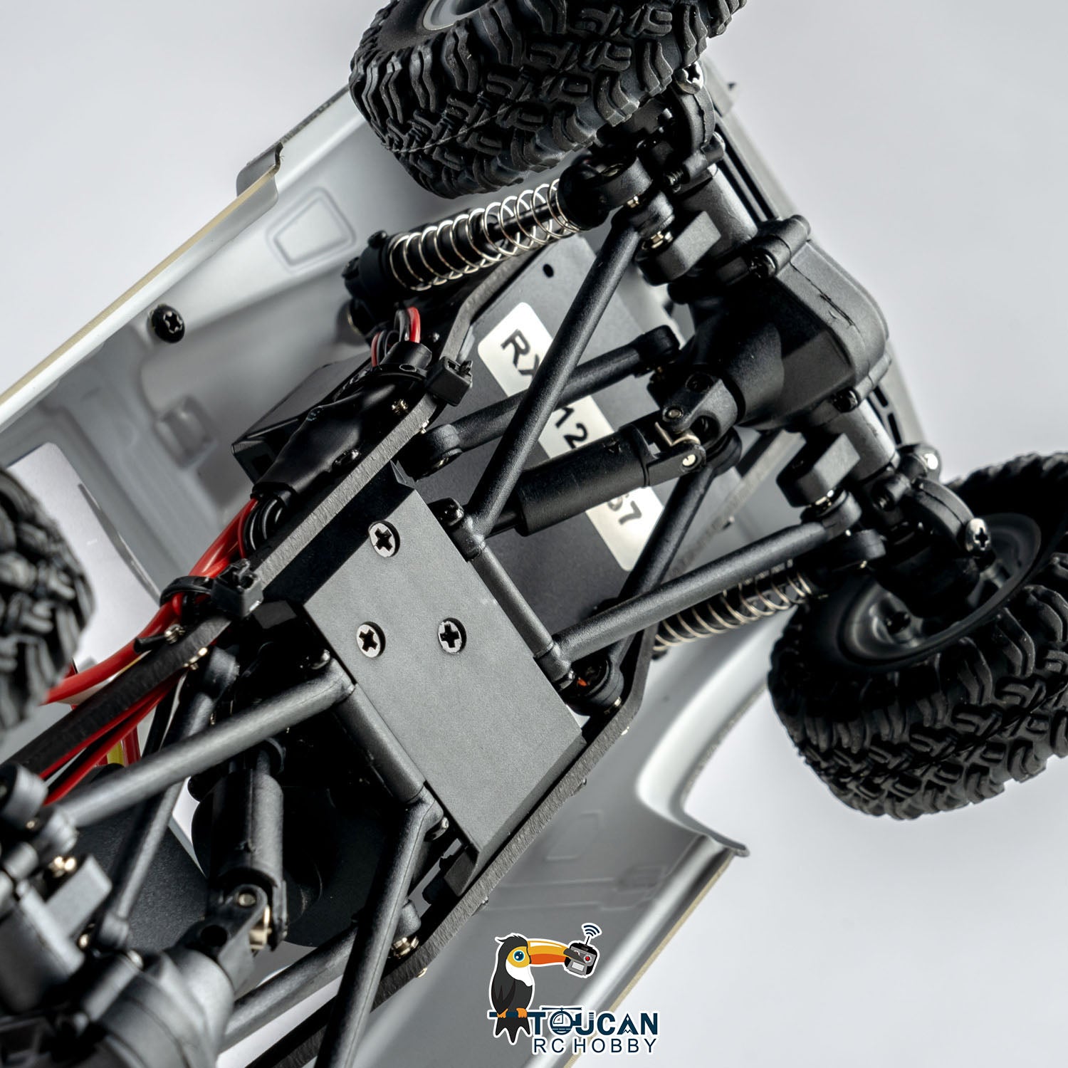 1:24 Scale 4x4 RC Off-Road Truck - 4WD Remote Control Crawler Car with DIY Simulation Model, ESC Servo & LED Light System - Perfect for Indoor/Outdoor Rock Crawling & Off-Road Adventure Play