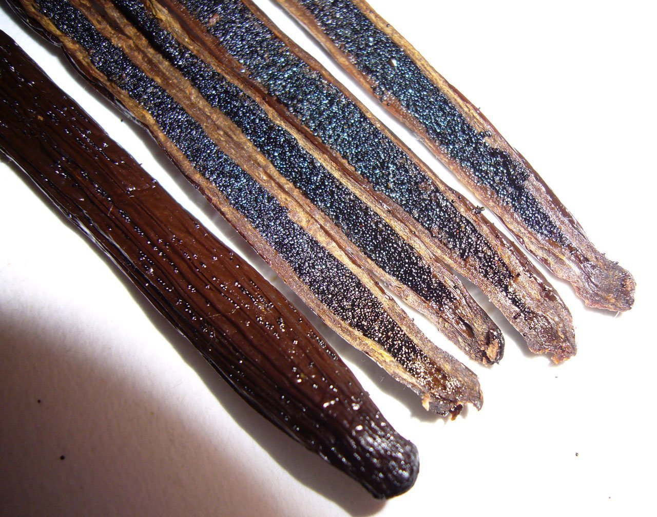 Premium Grade A Mexican Vanilla Beans - 1/2 LB Whole Vanilla Pods from Veracruz for Baking, Homemade Vanilla Extract & Desserts - Perfect for Cakes, Ice Cream & DIY Vanilla Products (8 oz)