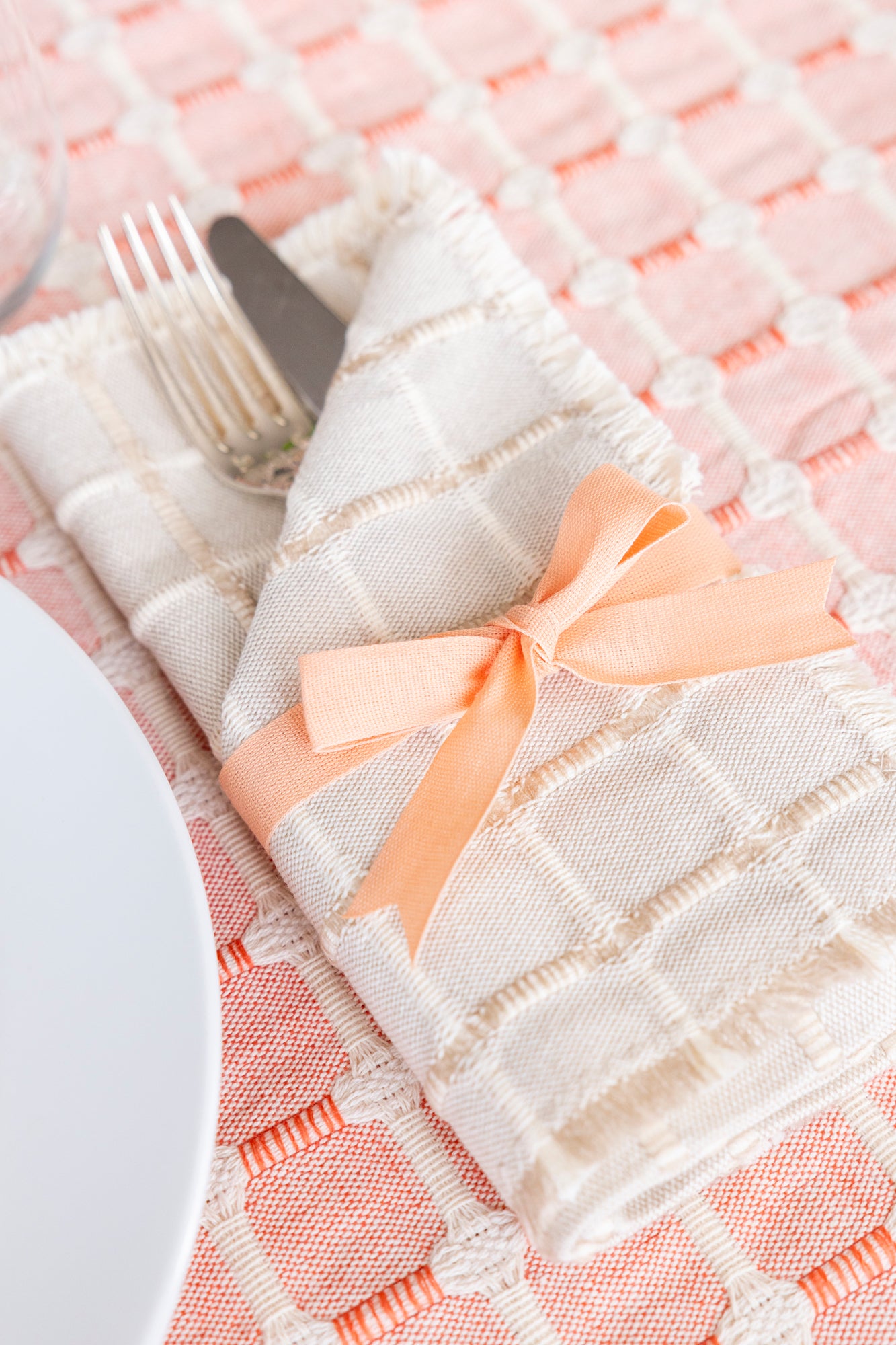 Premium Hopsack Set of 4 Absorbent Cotton Napkins in Taupe - Perfect for Dinner Parties, Weddings & Everyday Dining
