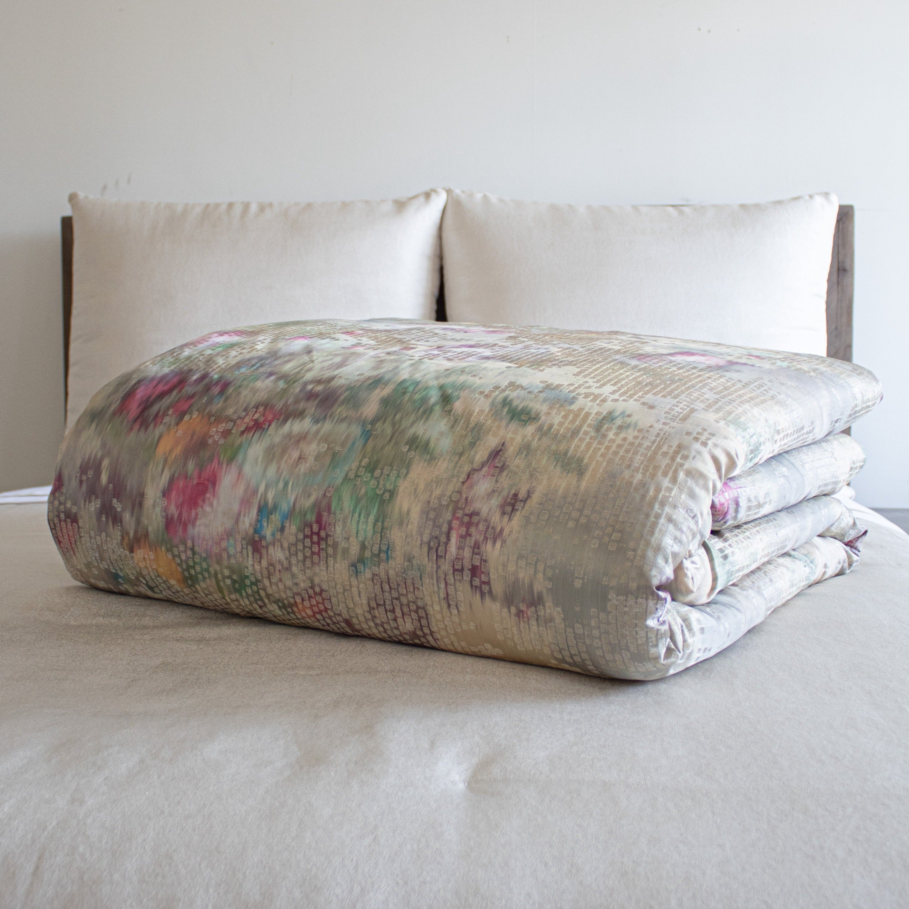 Stylish Ibiza Throw Blanket - Soft & Cozy Boho Beach Blanket for Picnics, Travel, and Home Decor