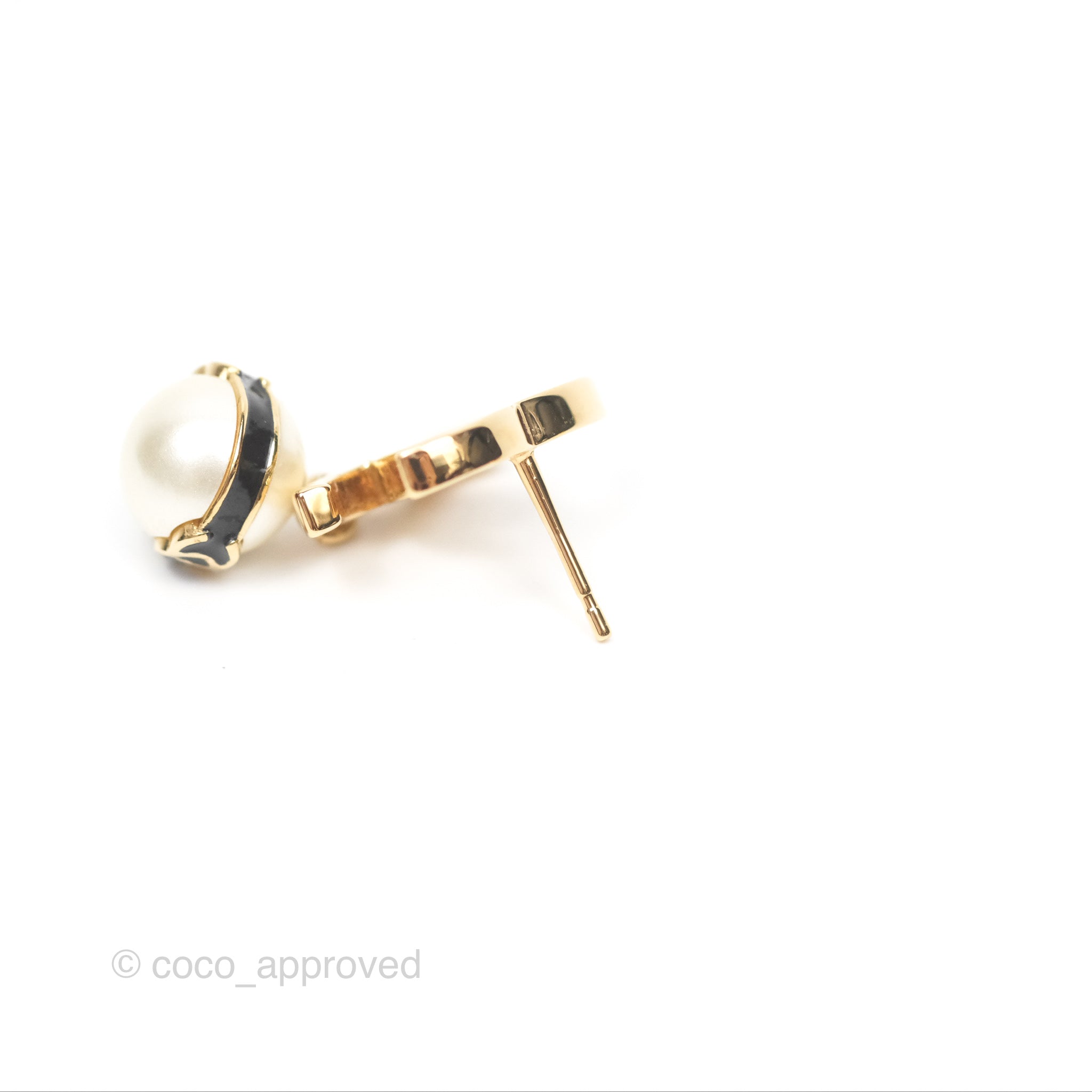 Chanel CC Pearl Earrings in Gold Tone - Luxury Fashion Jewelry for Women | Perfect for Parties, Weddings & Special Occasions