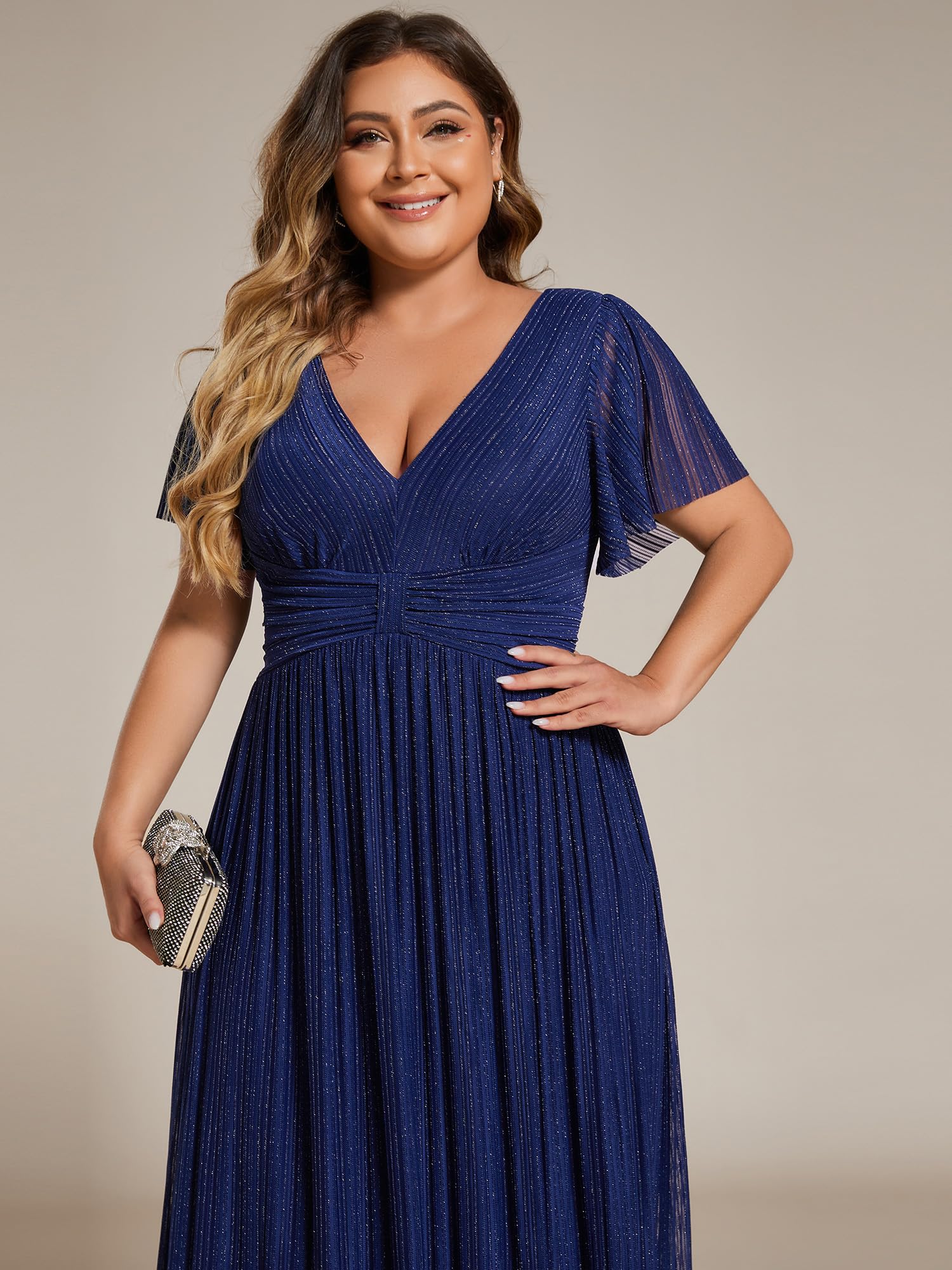Ever-Pretty Women's Plus Size A-Line Glitter V-Neck Pleated Formal Evening Dress - Perfect for Prom, Cocktail Parties & Special Occasions