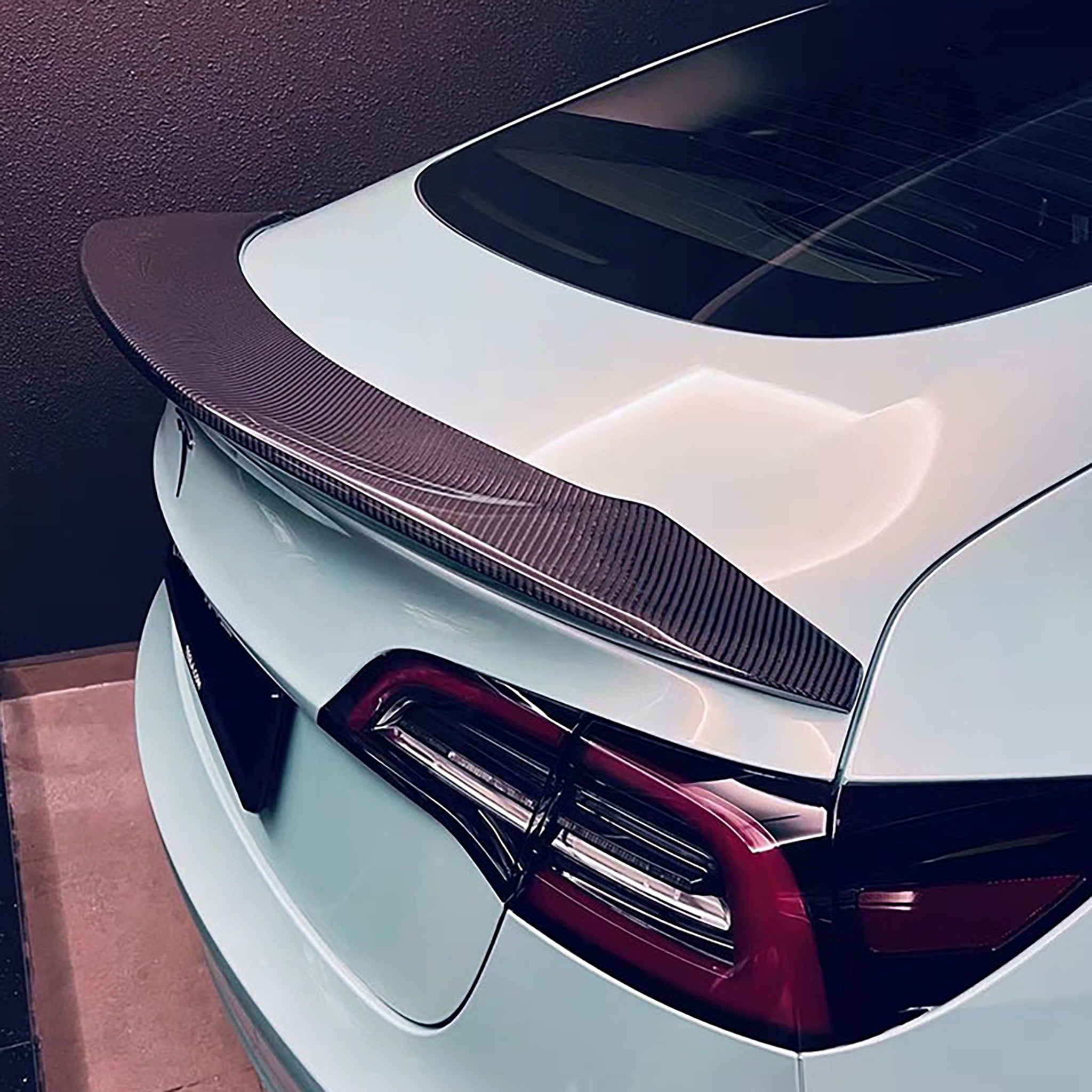 Premium Real Carbon Fiber V-Style Rear Spoiler for Tesla Model 3 (2017-2023) - Enhance Aerodynamics & Sporty Look for Street Racing & Car Shows