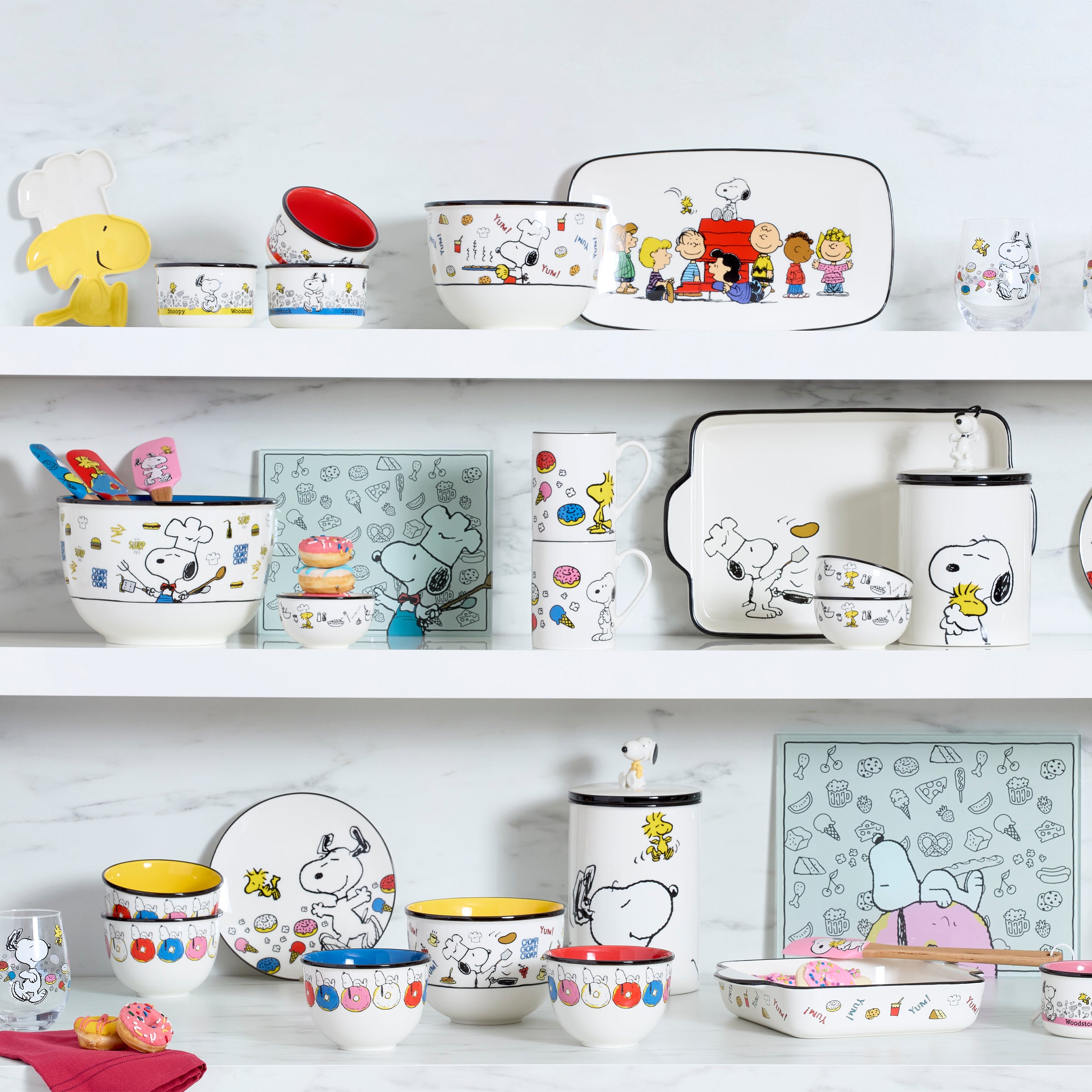 Chef Snoopy 12-Piece Dessert Plates Set - Cute Cartoon Character Dinnerware for Kids Birthday Party, Tea Time & Family Gatherings