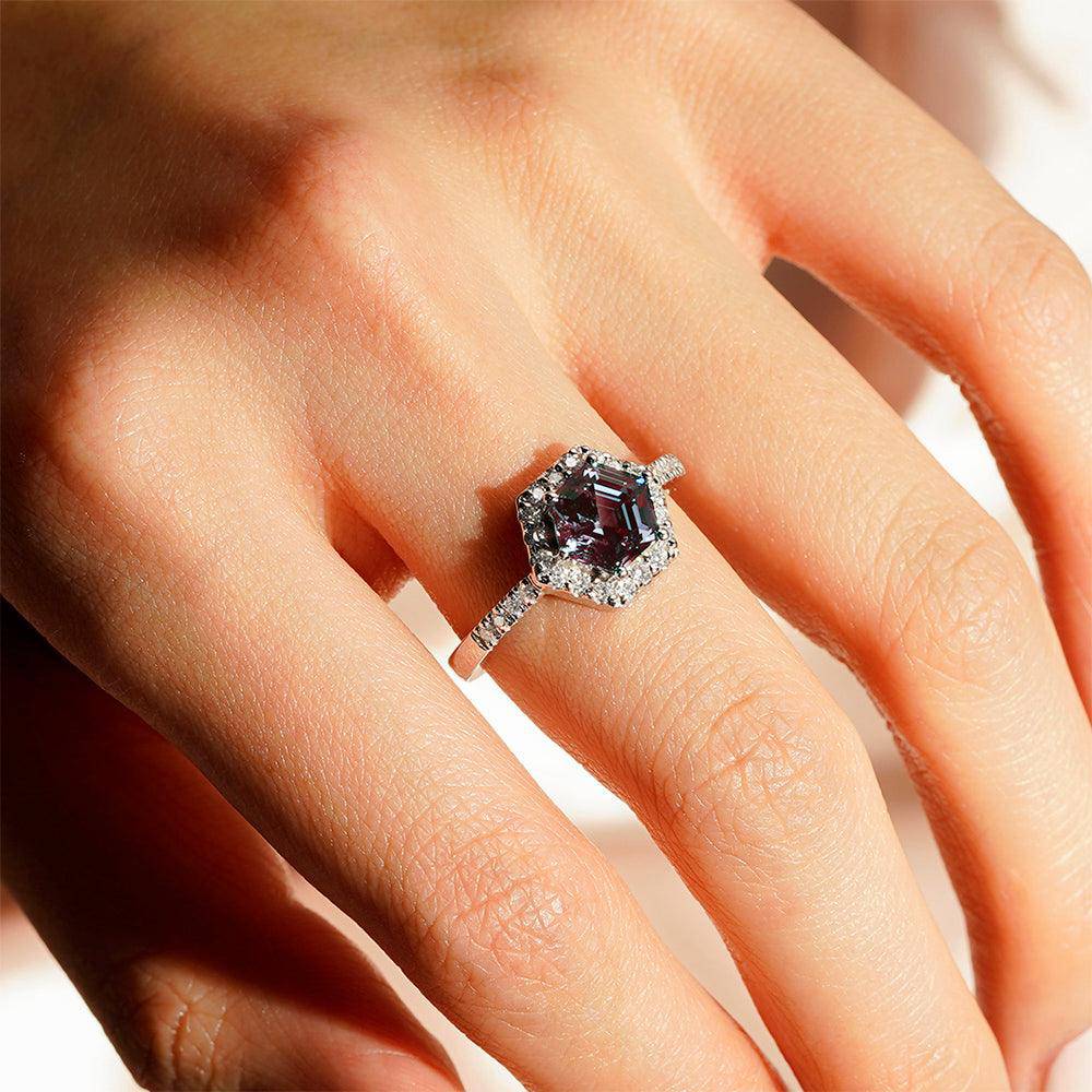1.5 CT Hexagon Cut Alexandrite & Moissanite Halo Engagement Ring for Women - Vintage Style Wedding Band, Anniversary Gift, Proposal Jewelry (Perfect for Bridal, Valentine's Day & Special Occasions)